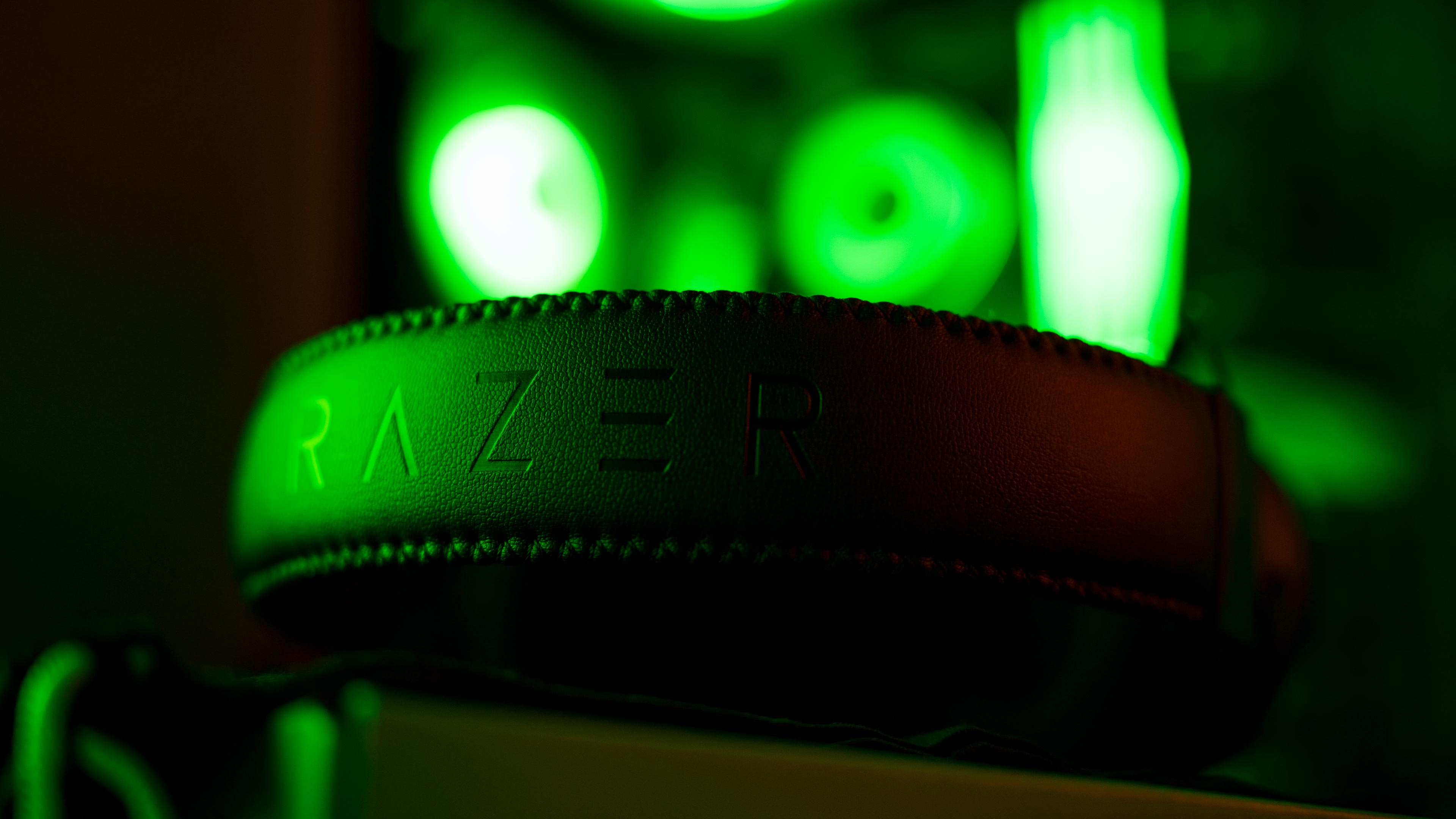 Razer BlackShark V2 Pro Wirless Headset (9)