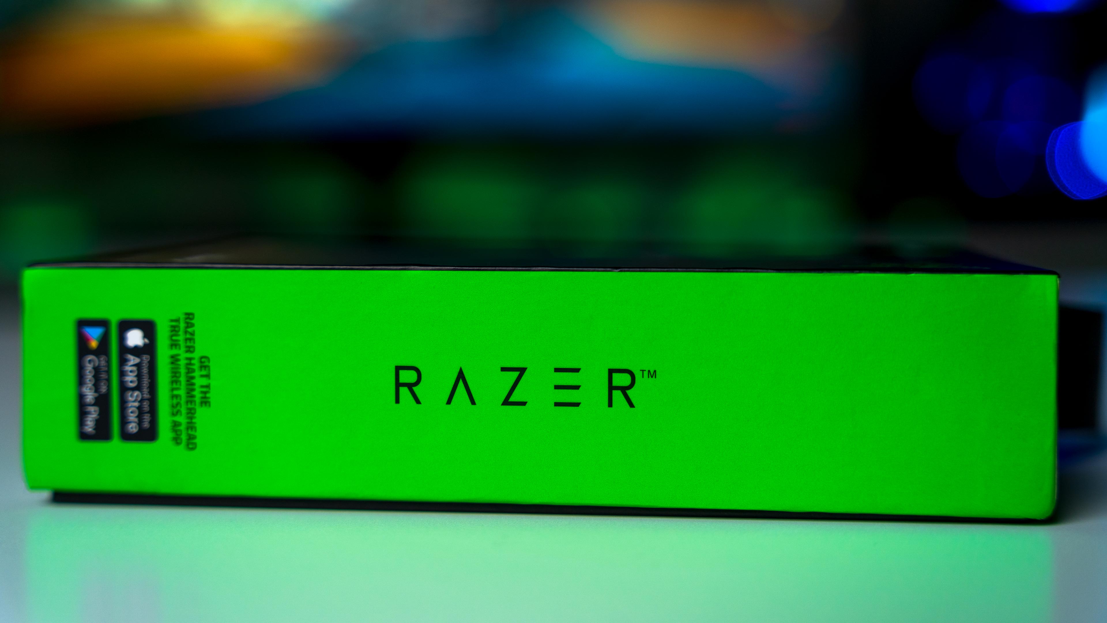 Razer Hammerhead True Wireless Pro Box (4)