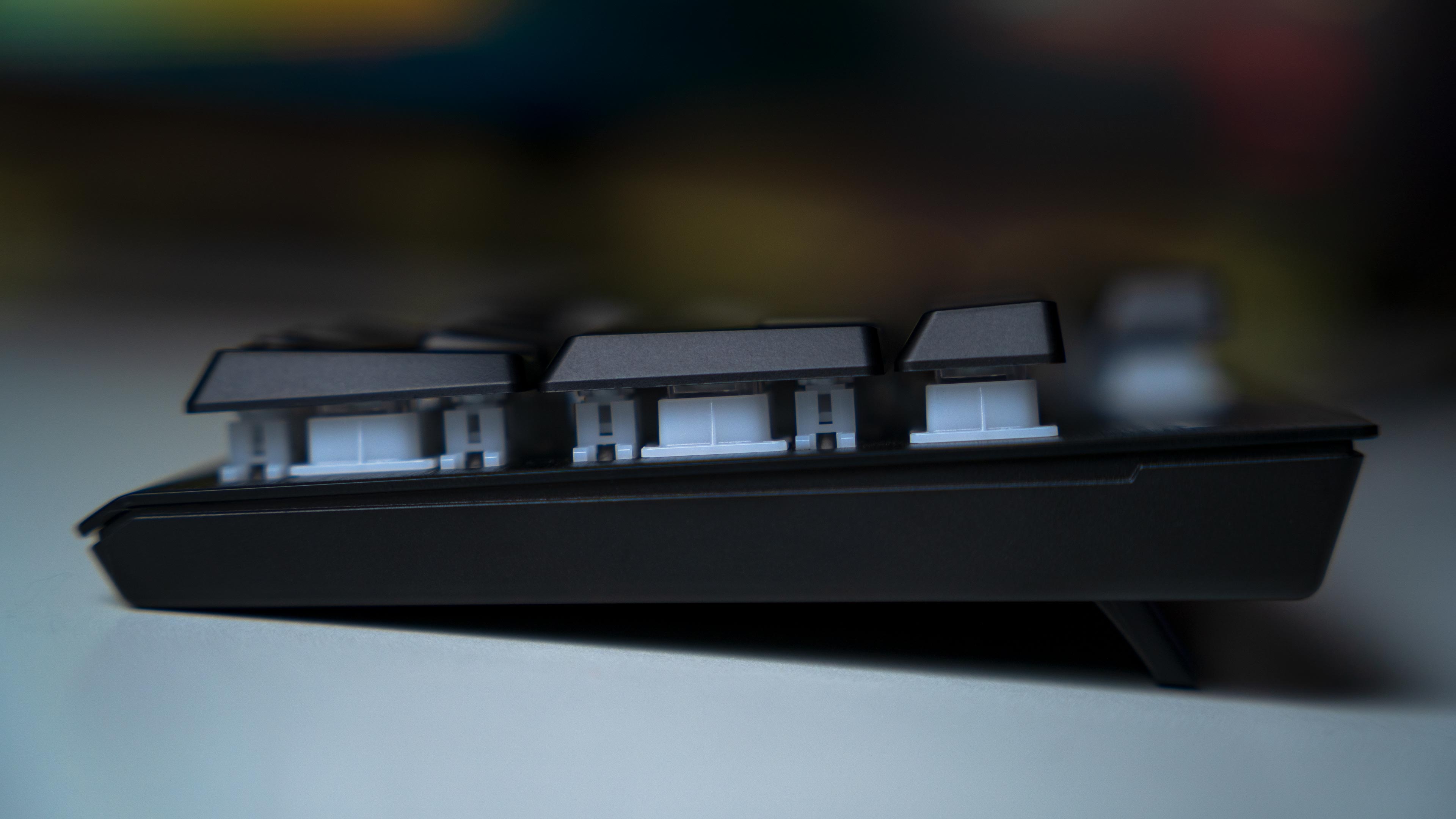 Corsair K60 RGB Pro Keyboard (13)