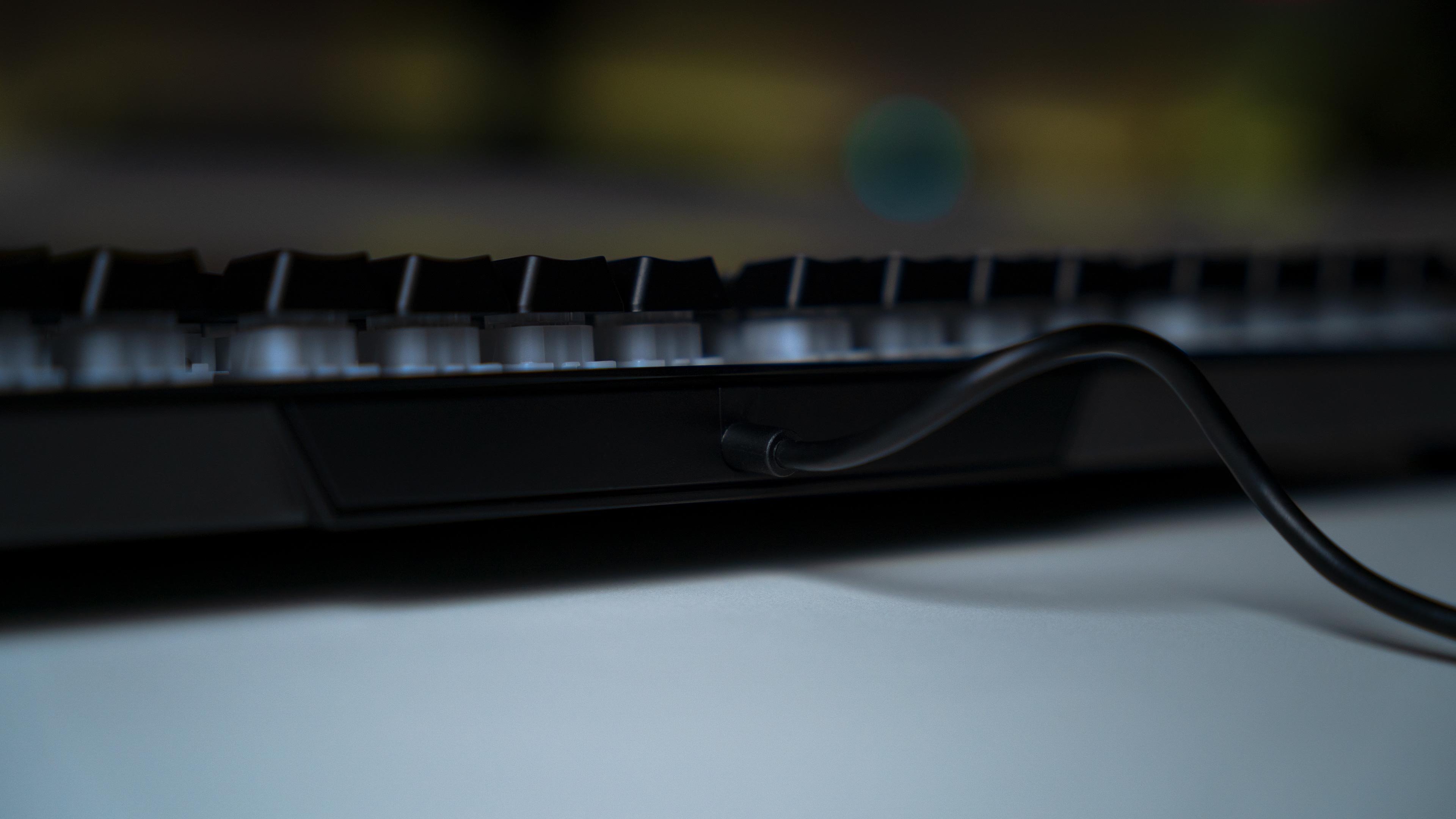 Corsair K60 RGB Pro Keyboard (14)