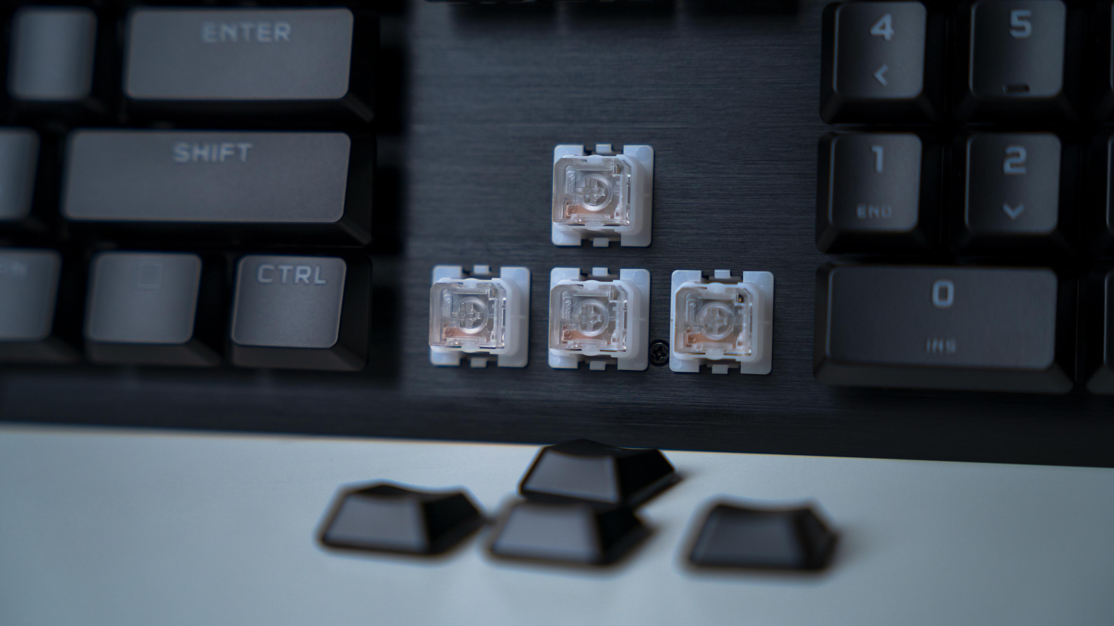 Corsair K60 RGB Pro Keyboard (9)