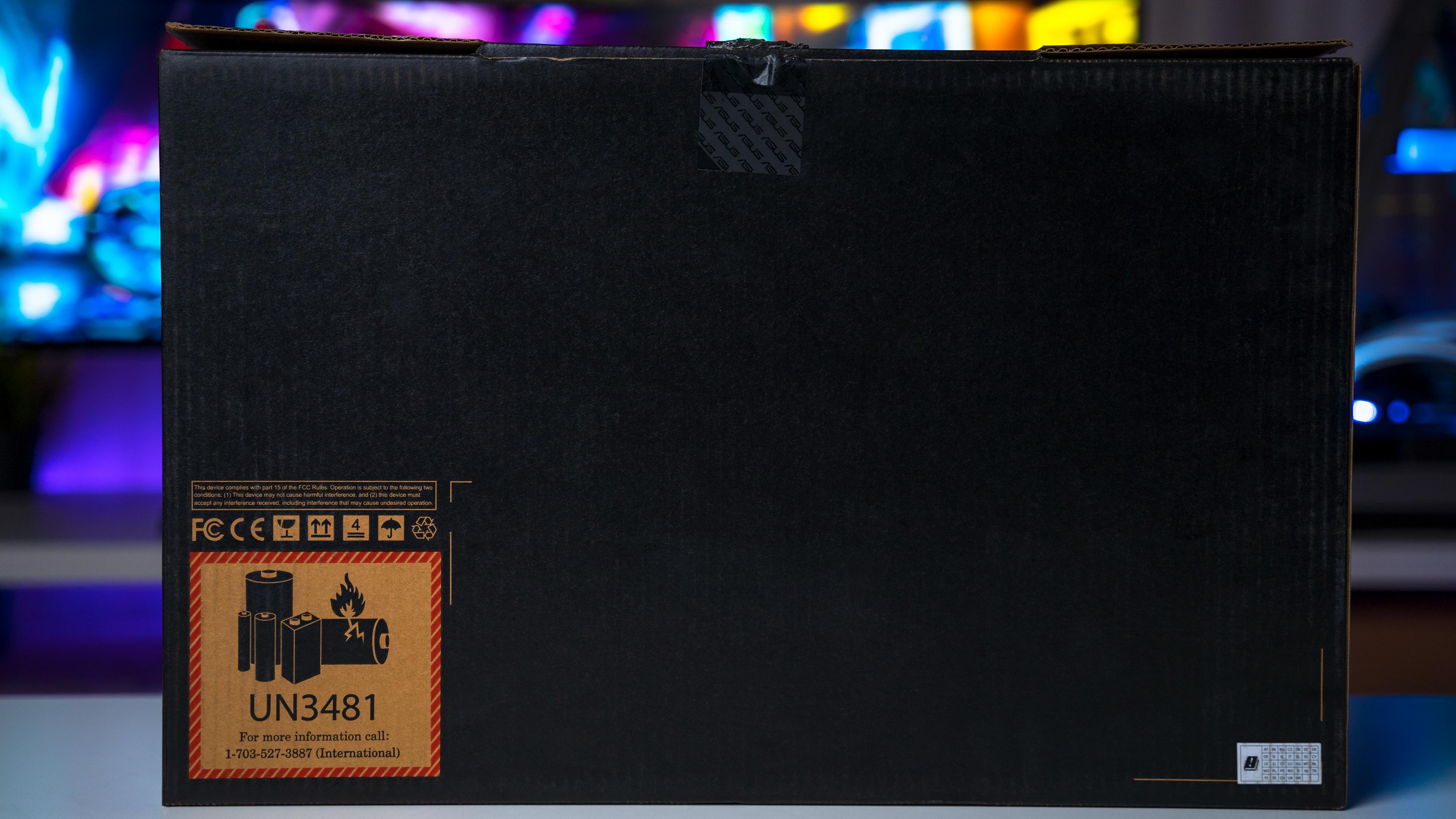 ROG Strix SCAR 15 2021 Box (4)