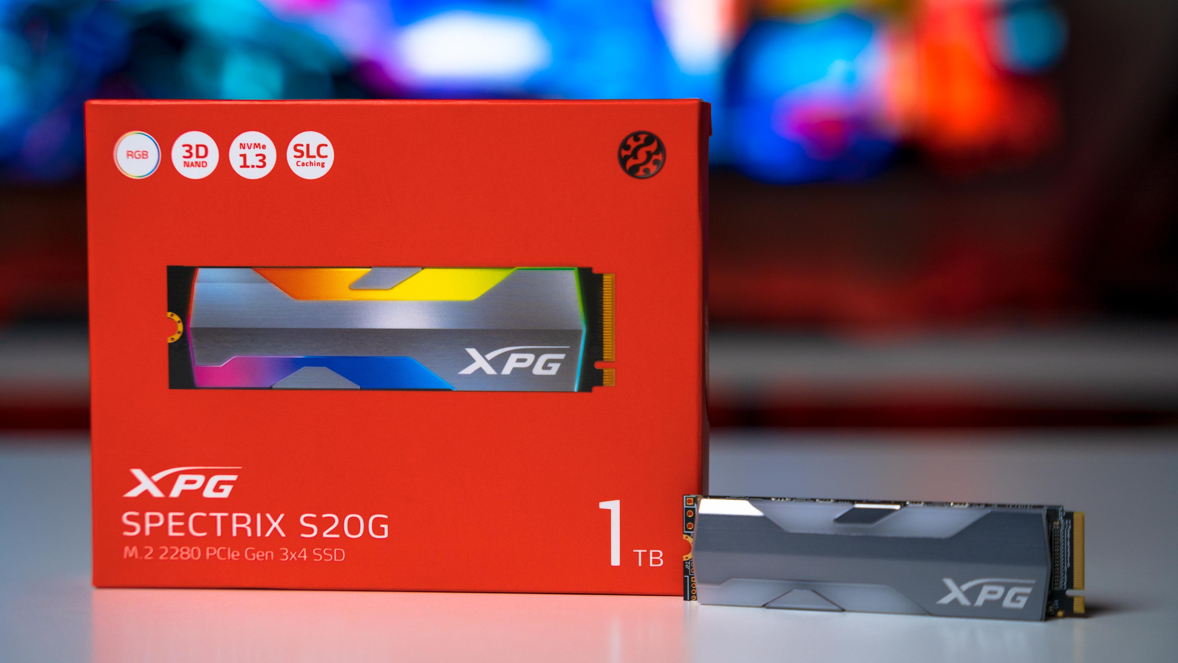 XPG Spectrix S20G 1TB Box (1)