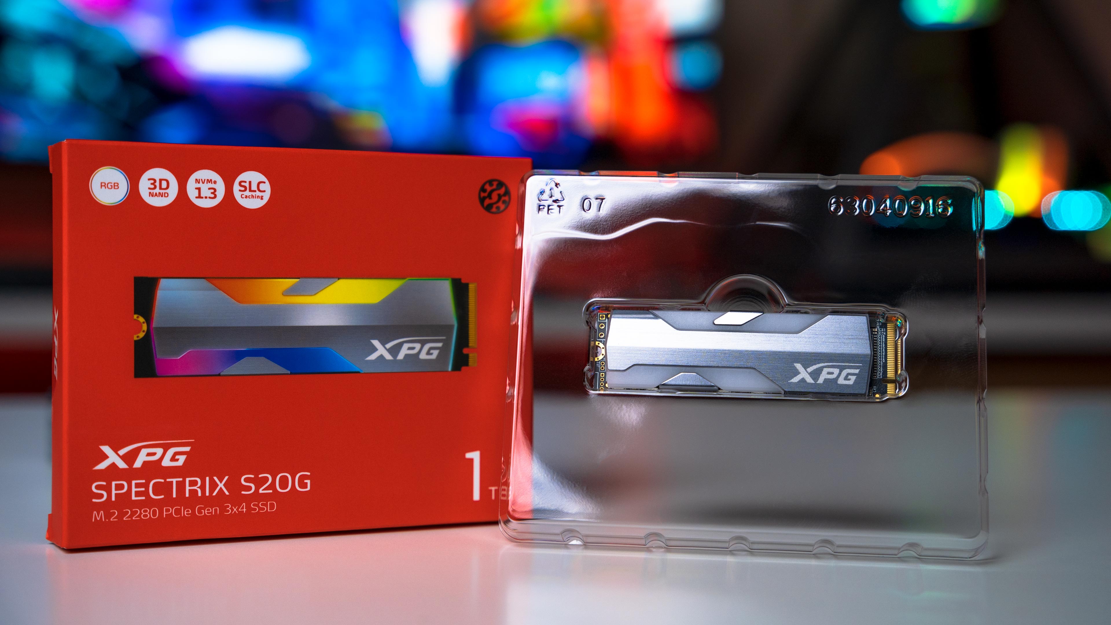 XPG Spectrix S20G 1TB Box (5)