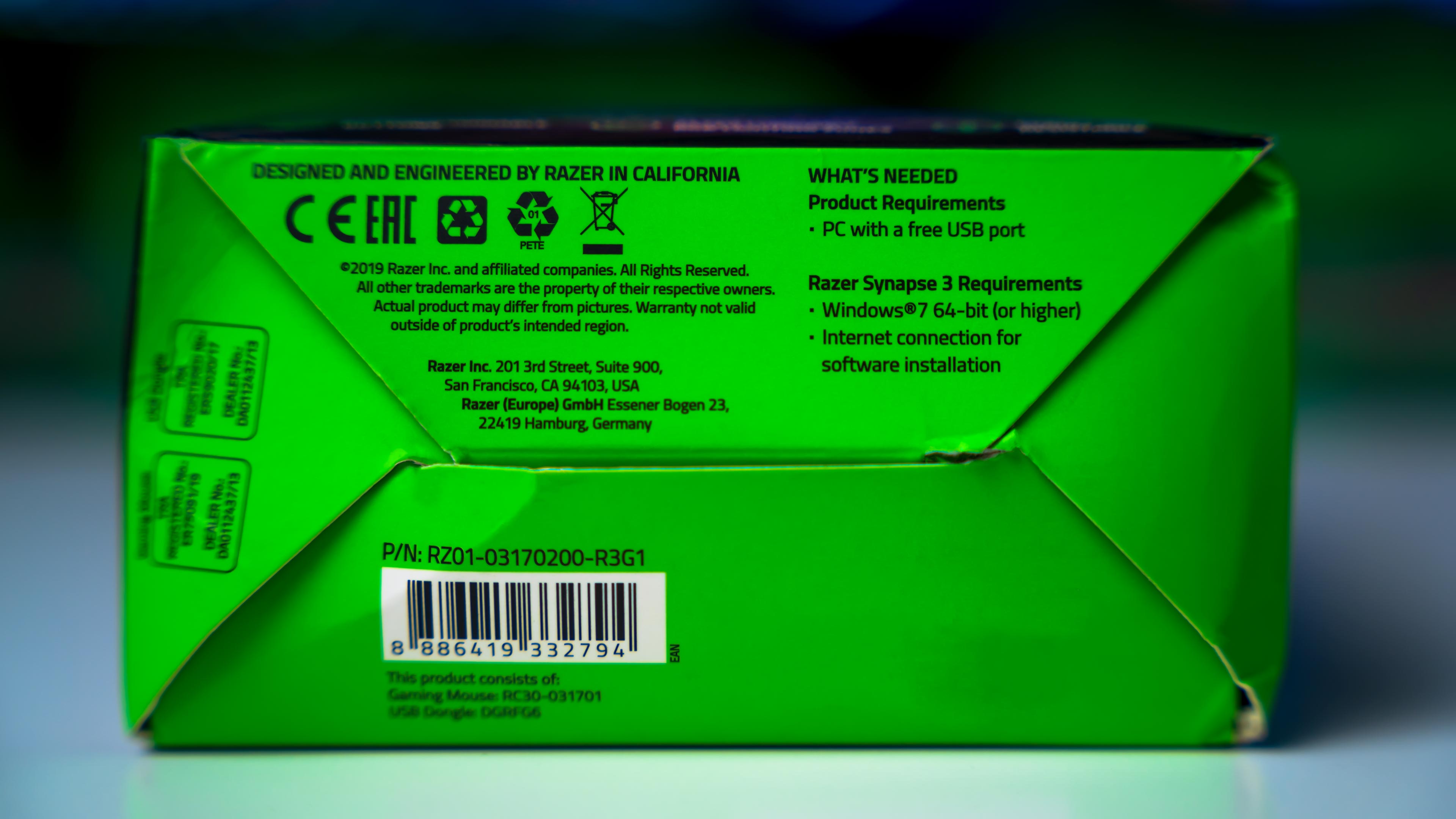 Razer Basilisk Ultimate Box (4)