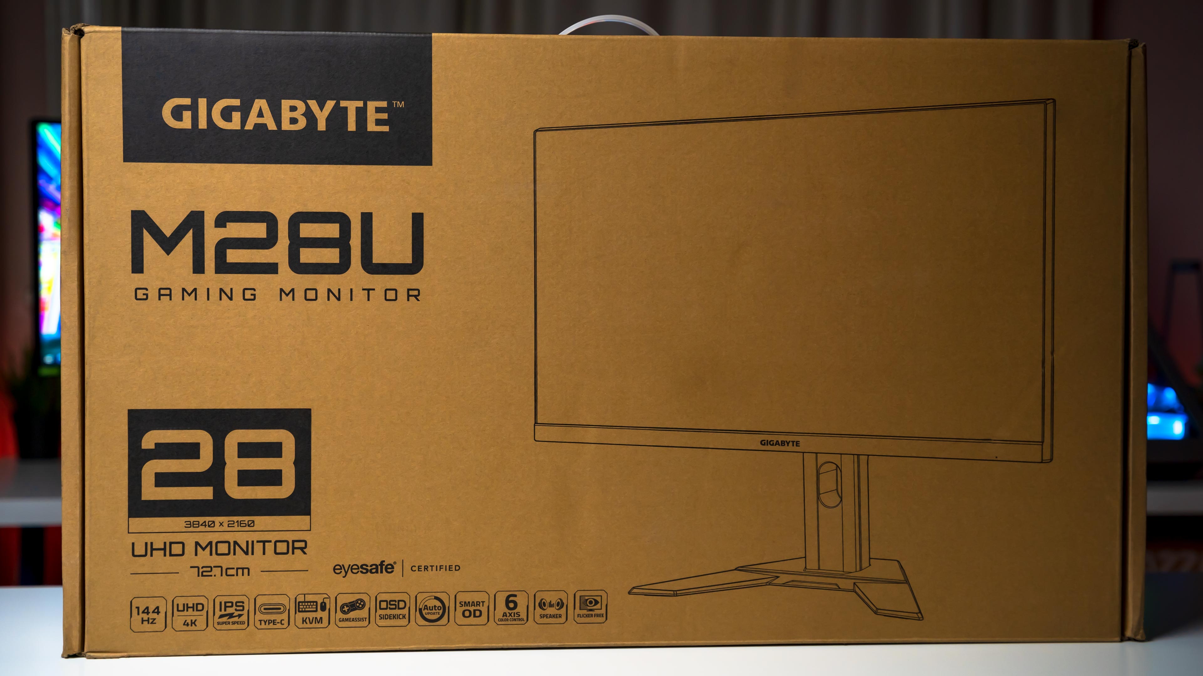 Gigabyte M28U KVM Gaming Monitor Box (1)