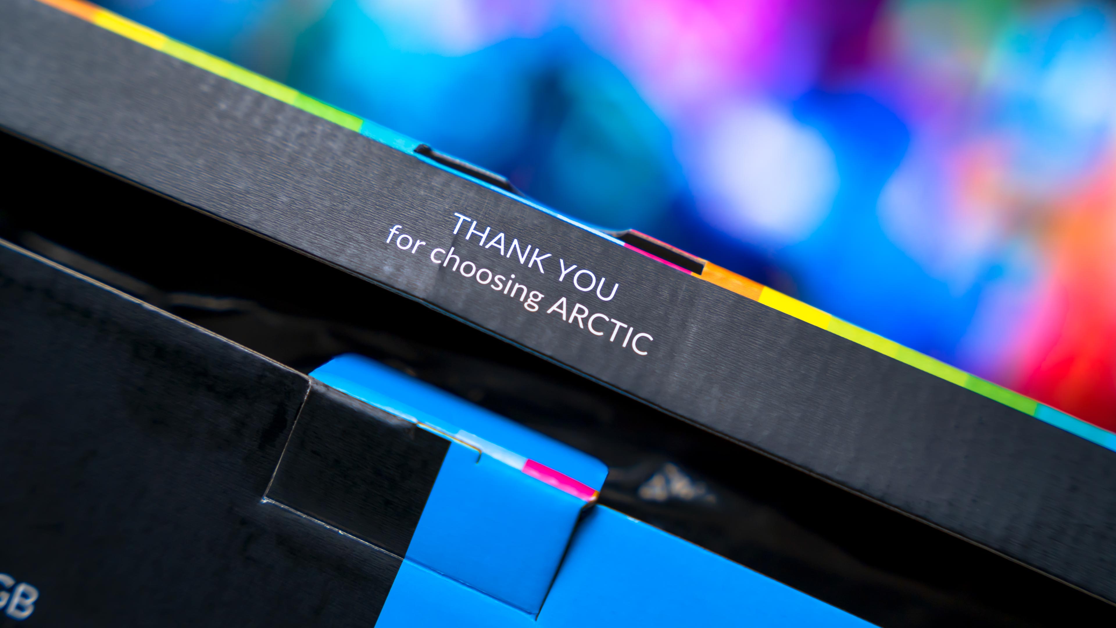 Arctic Liquid Freezer II 360 RGB Box (8)