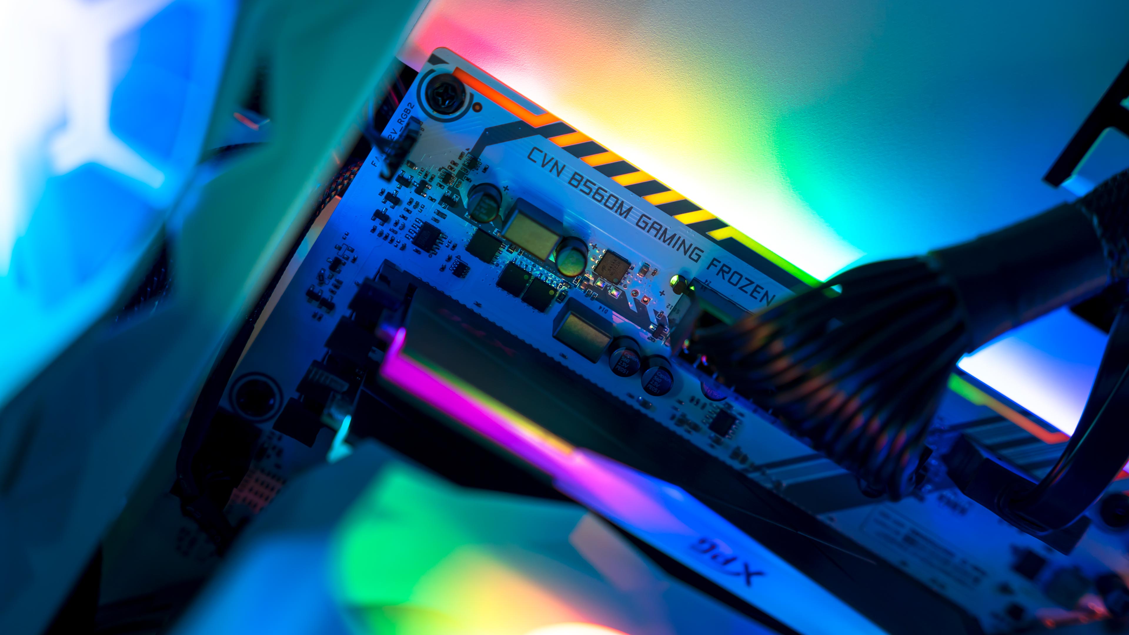 Colorful B560M CVN Gaming Frozen RGB (4)