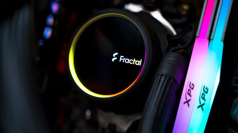 مراجعة Fractal Design Celsius+ S24 Prisma : أداء جيد بأضاءة ARGB