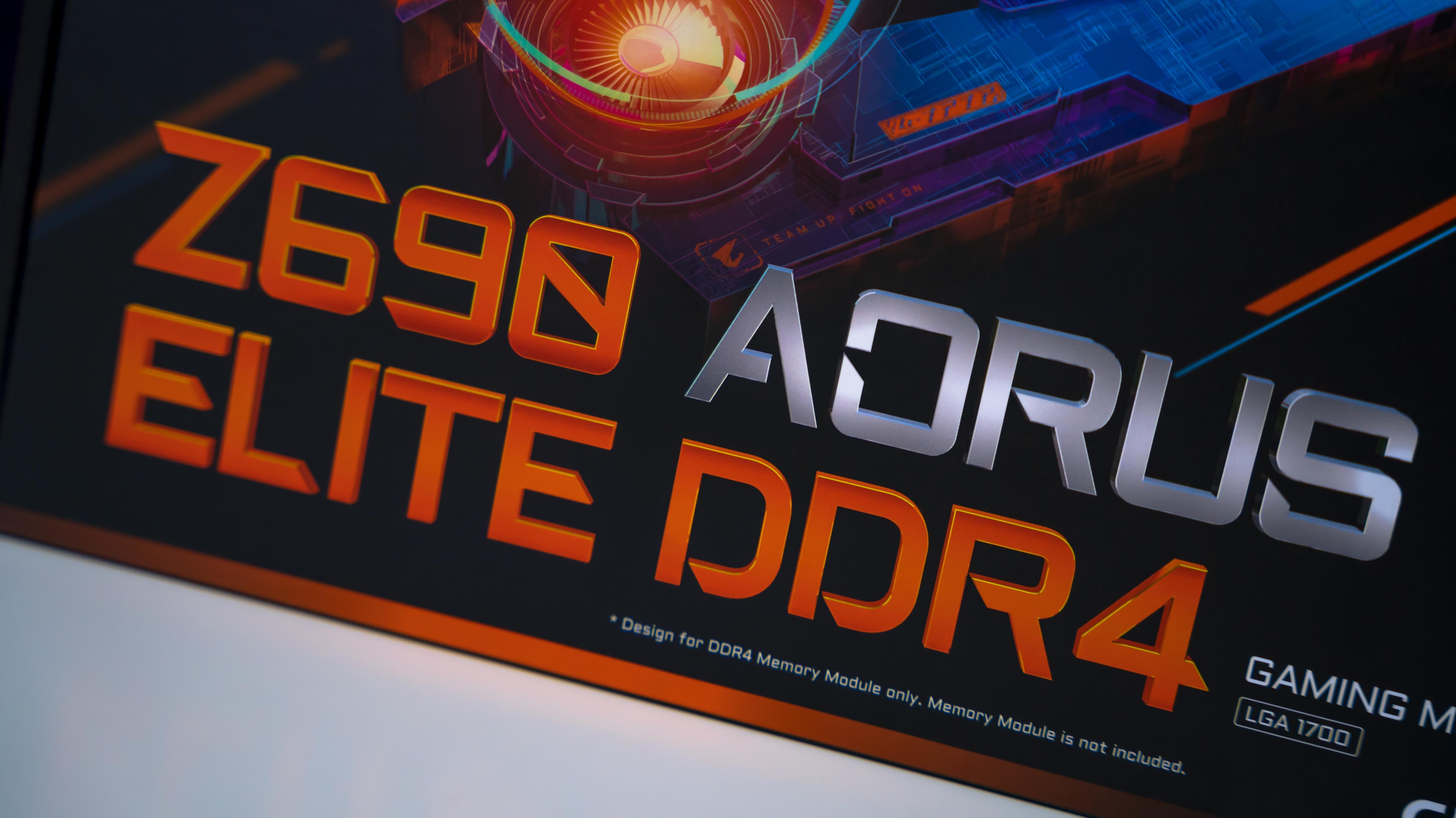 Aorus Z690 Elite DDR4 Box (2)