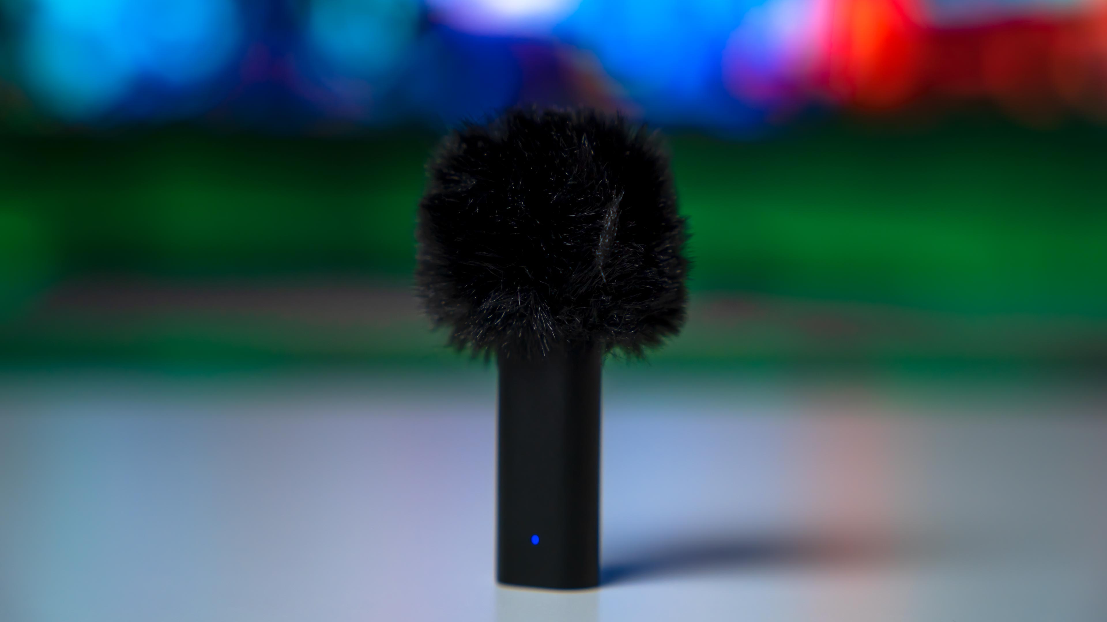 Razer Seiren BT Microphone (2)