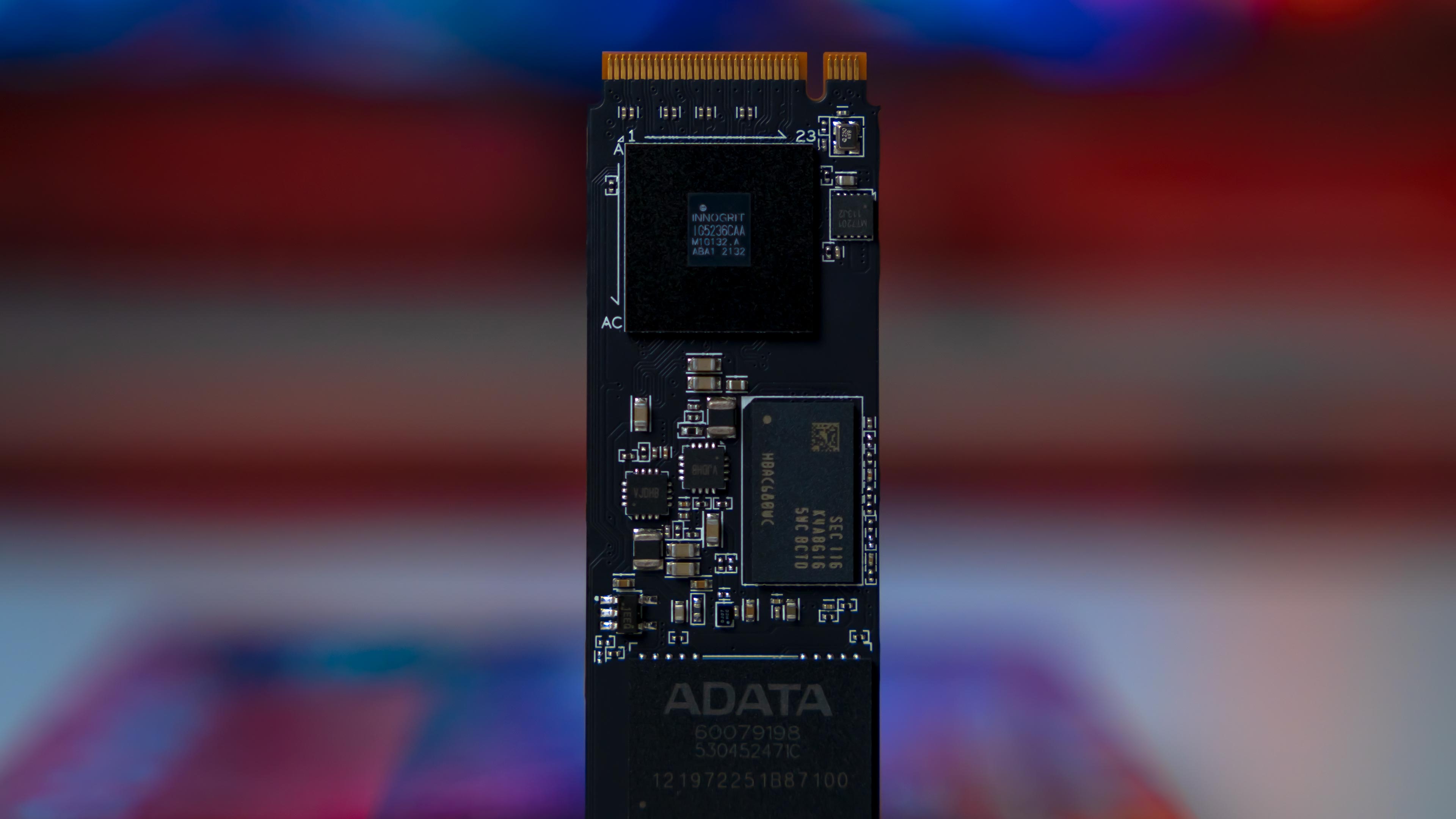 XPG GAMMIX S70 Blade SSD (4)