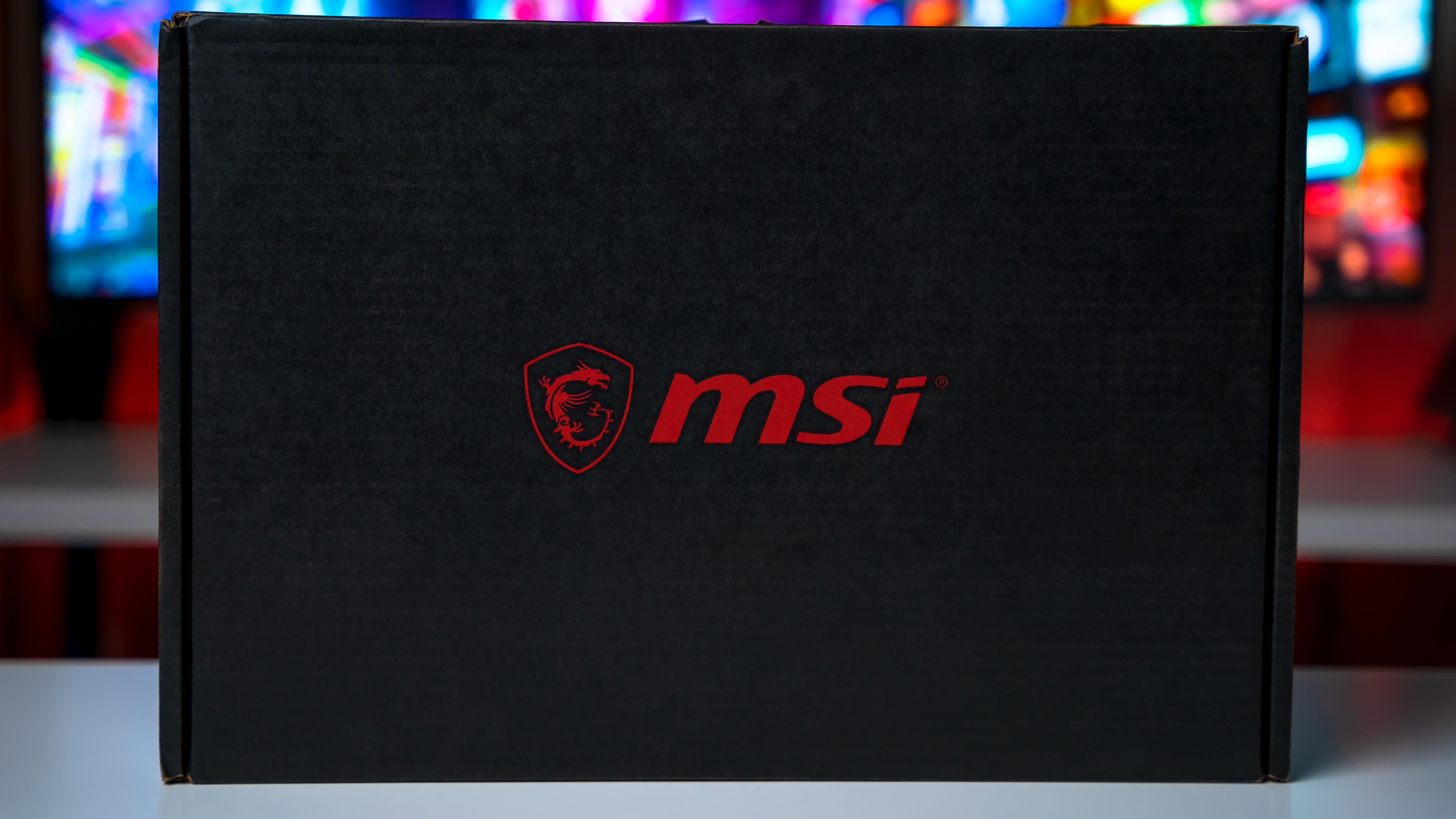 MSI GF63 Thin 10UD Box (1)