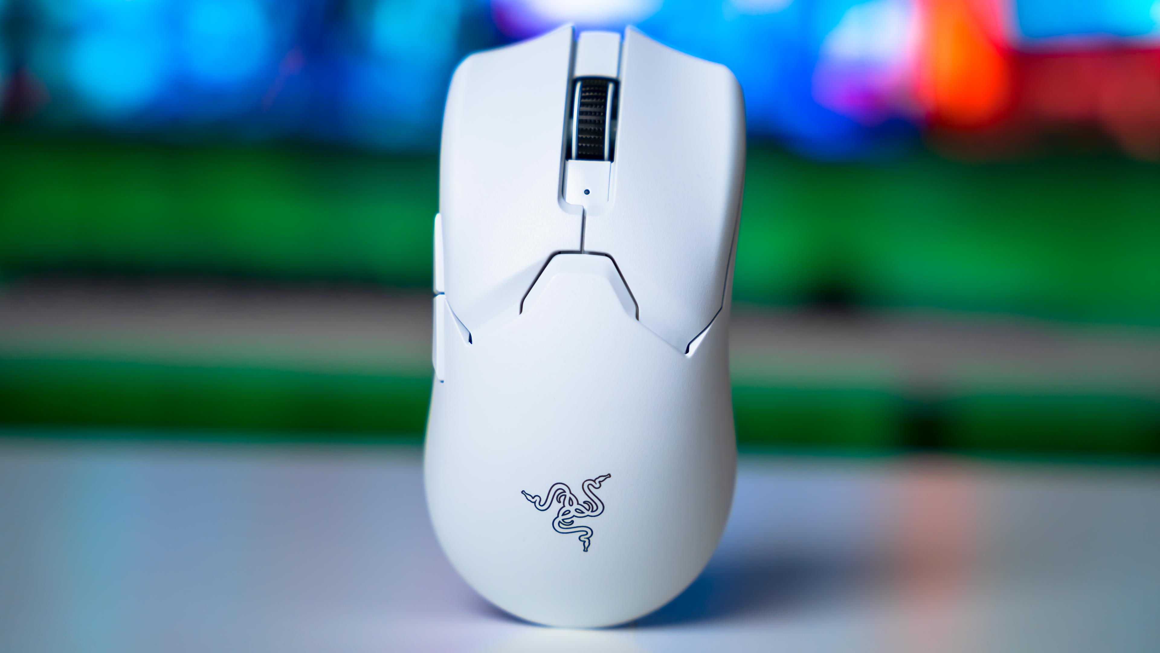 Razer Viper V2 Pro Gaming Mouse (2)