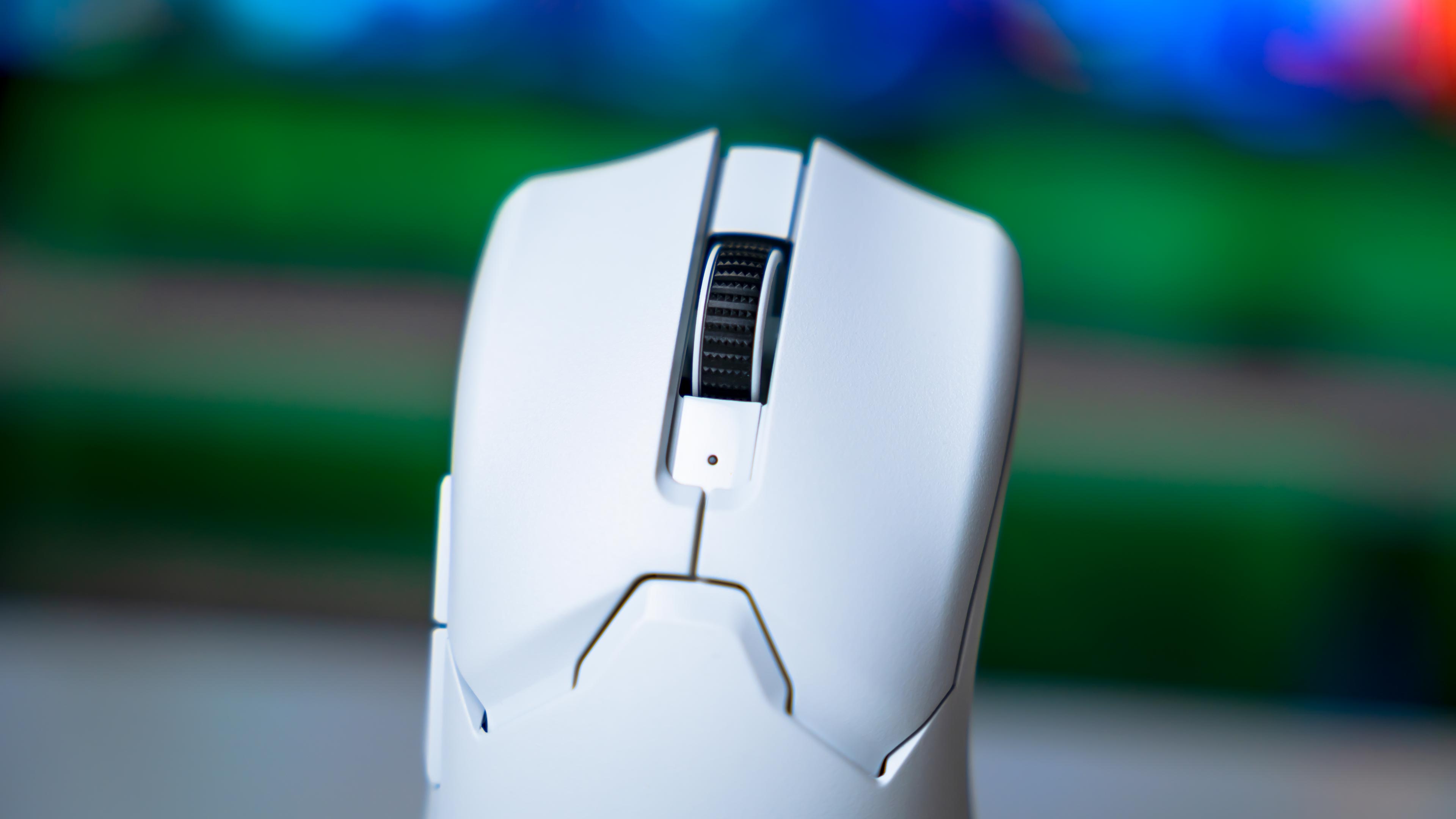 Razer Viper V2 Pro Gaming Mouse (3)