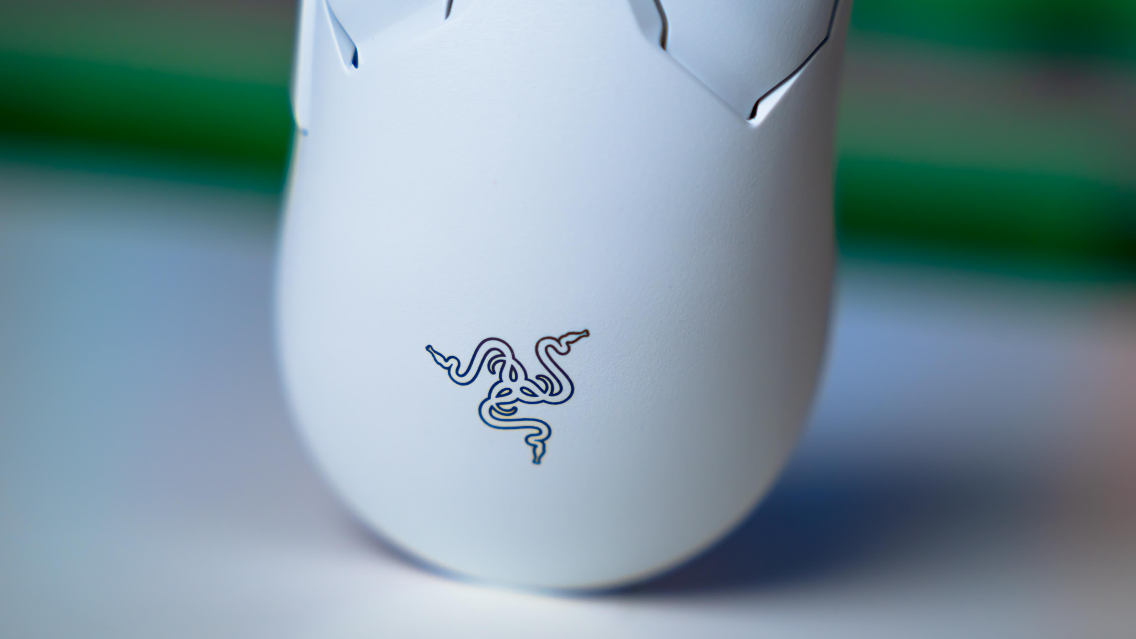 Razer Viper V2 Pro Gaming Mouse (4)