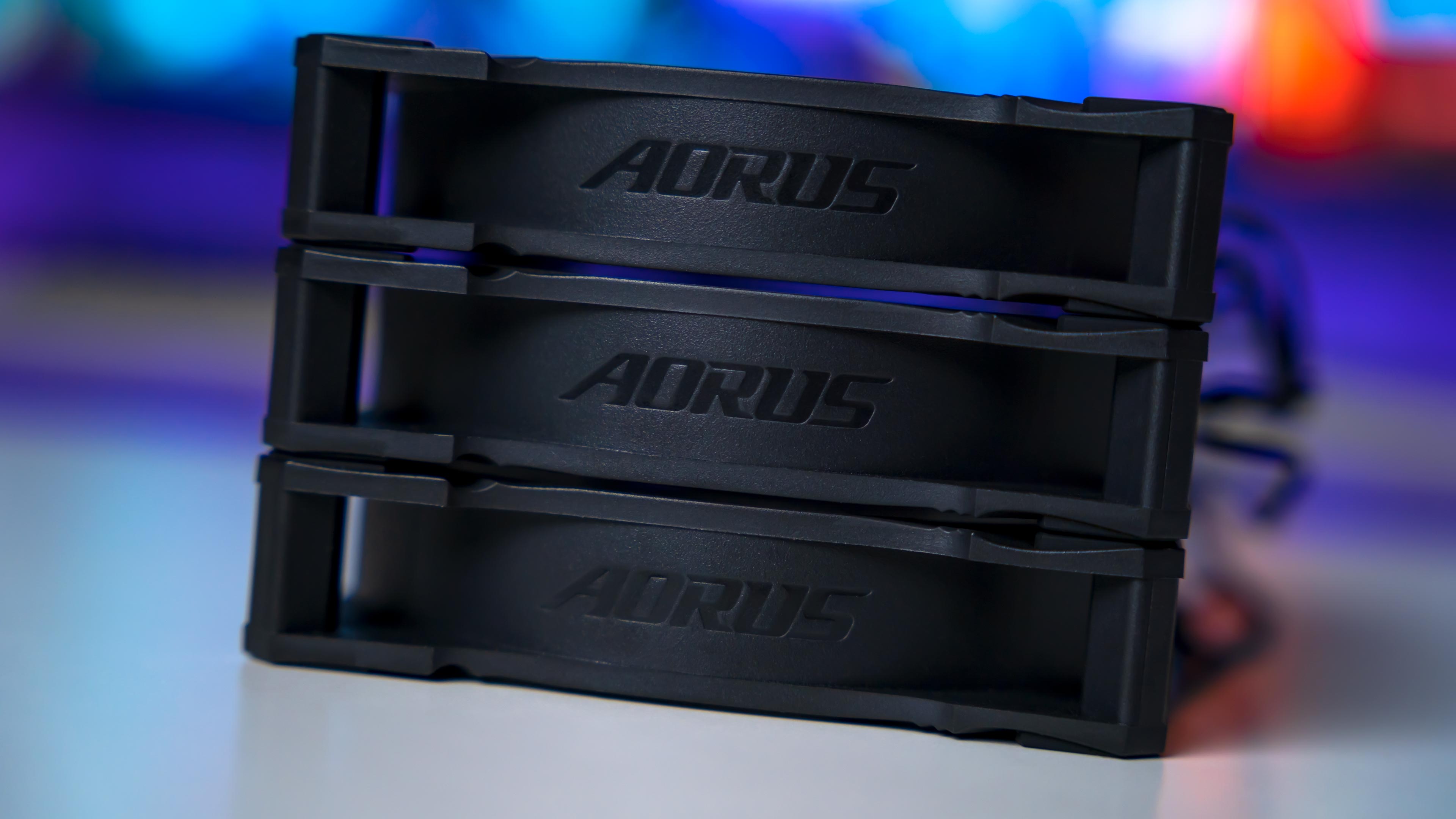 Aorus WaterForce X 360 Box (8)