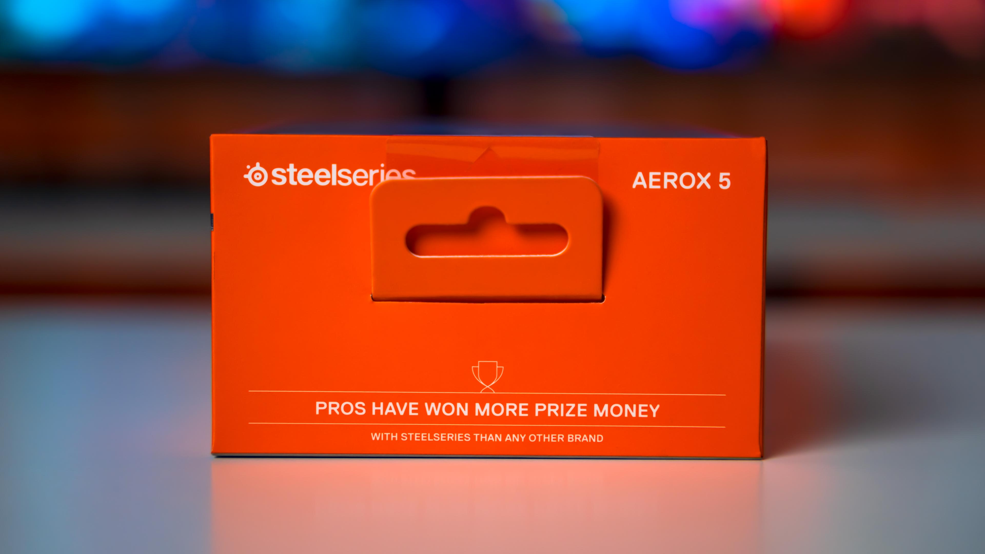 SteelSeries Aerox 5 Box (7)