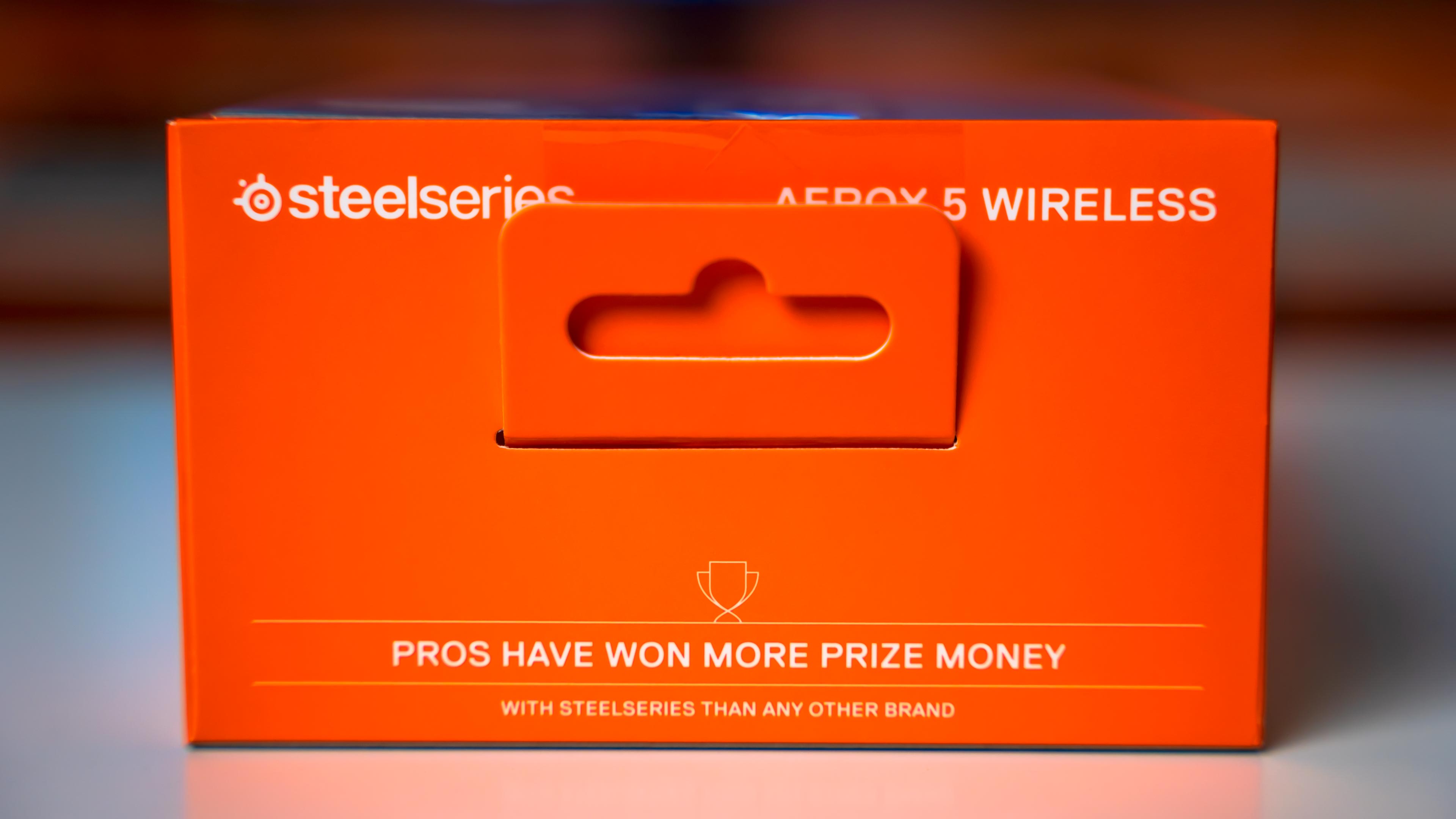 SteelSeries Aerox 5 Wireless Box (7)