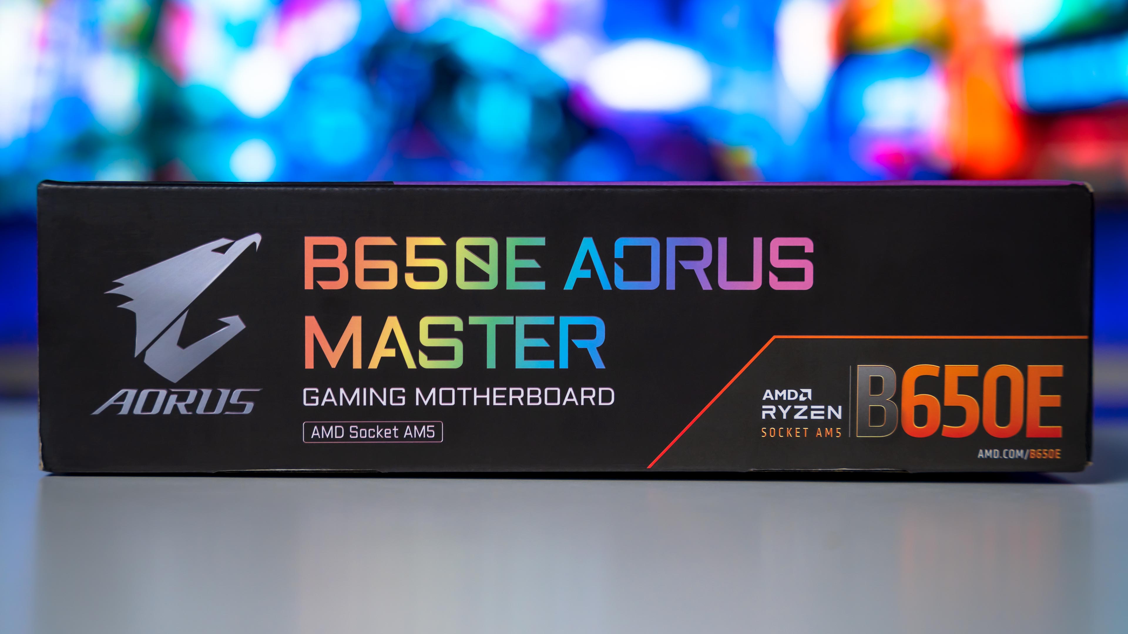 Aorus B650E Master Box (6-1)