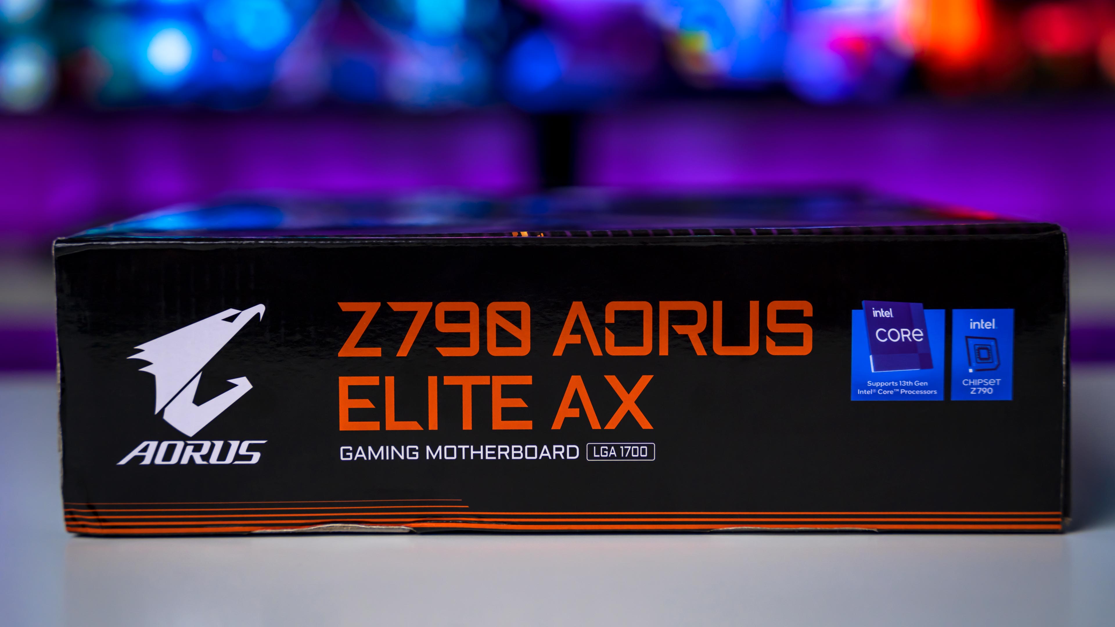 Aorus Z790 Elite AX Box (7)
