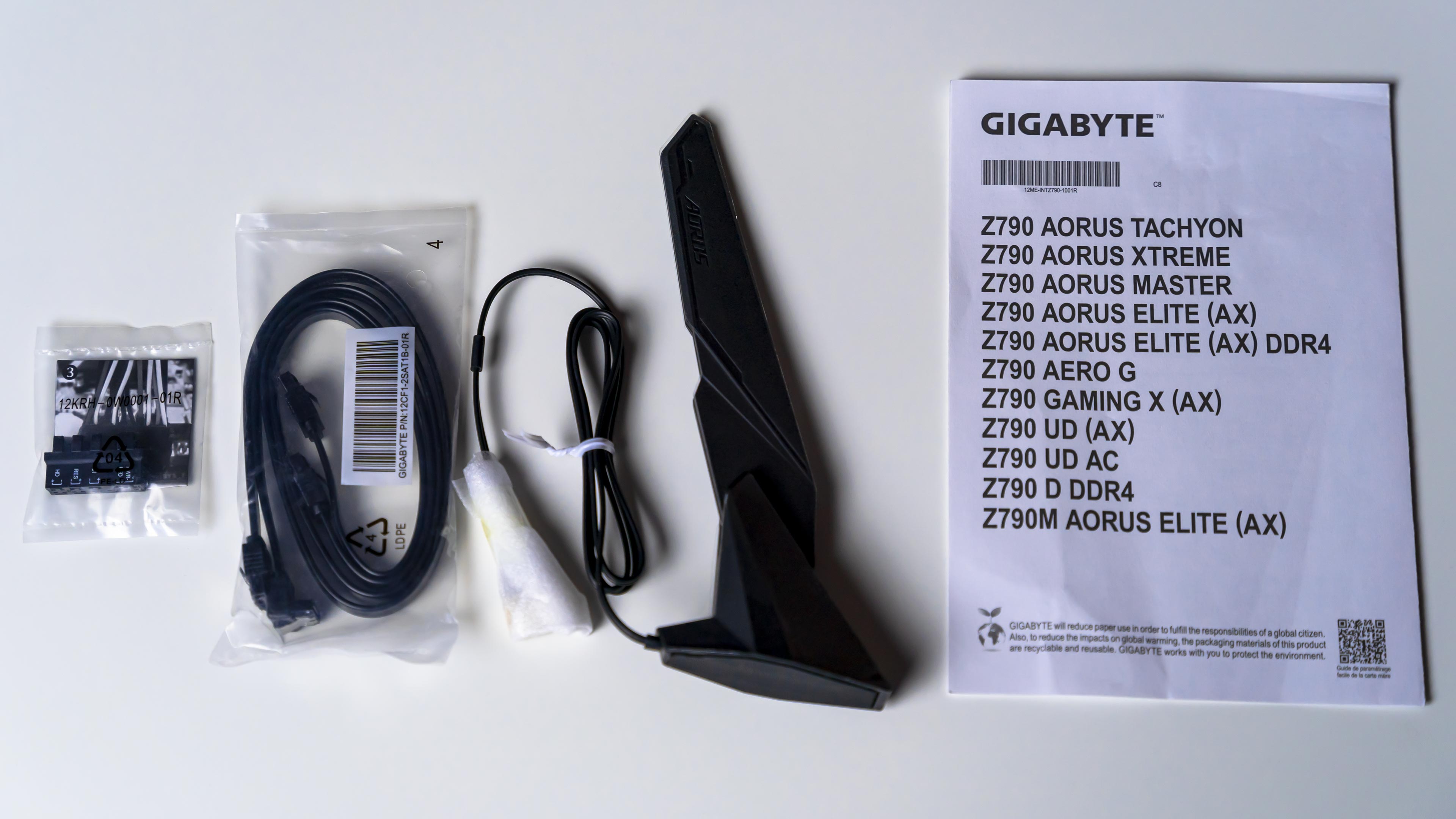 Aorus Z790 Elite AX Box (9)