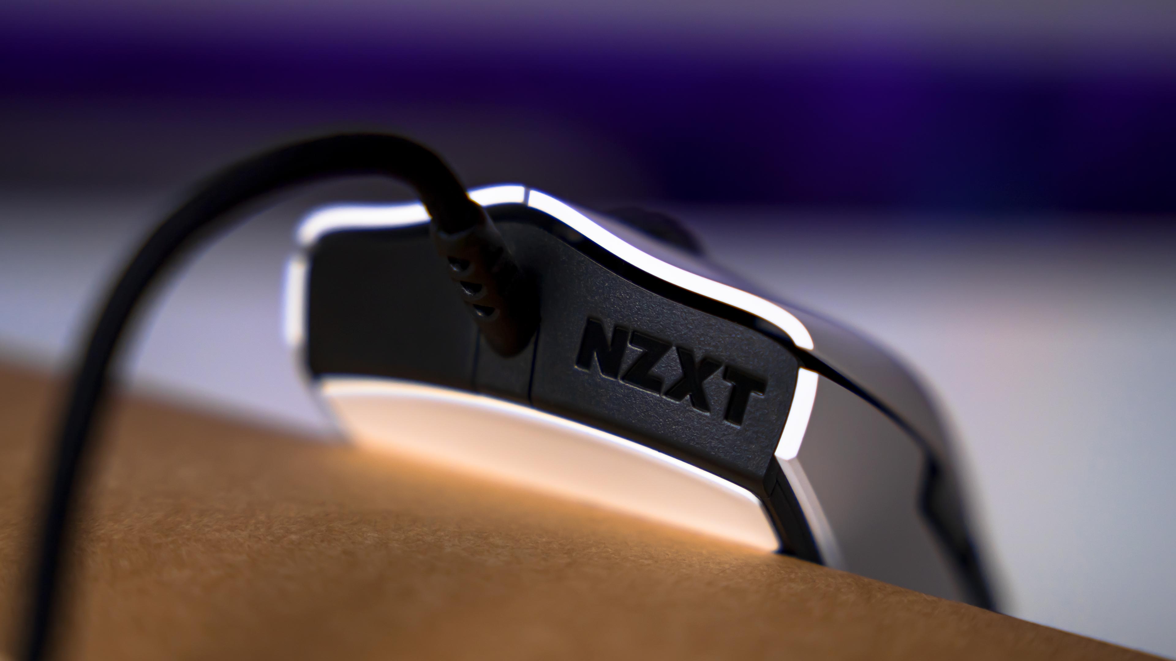 NZXT Lift Gaming Mouse (4)