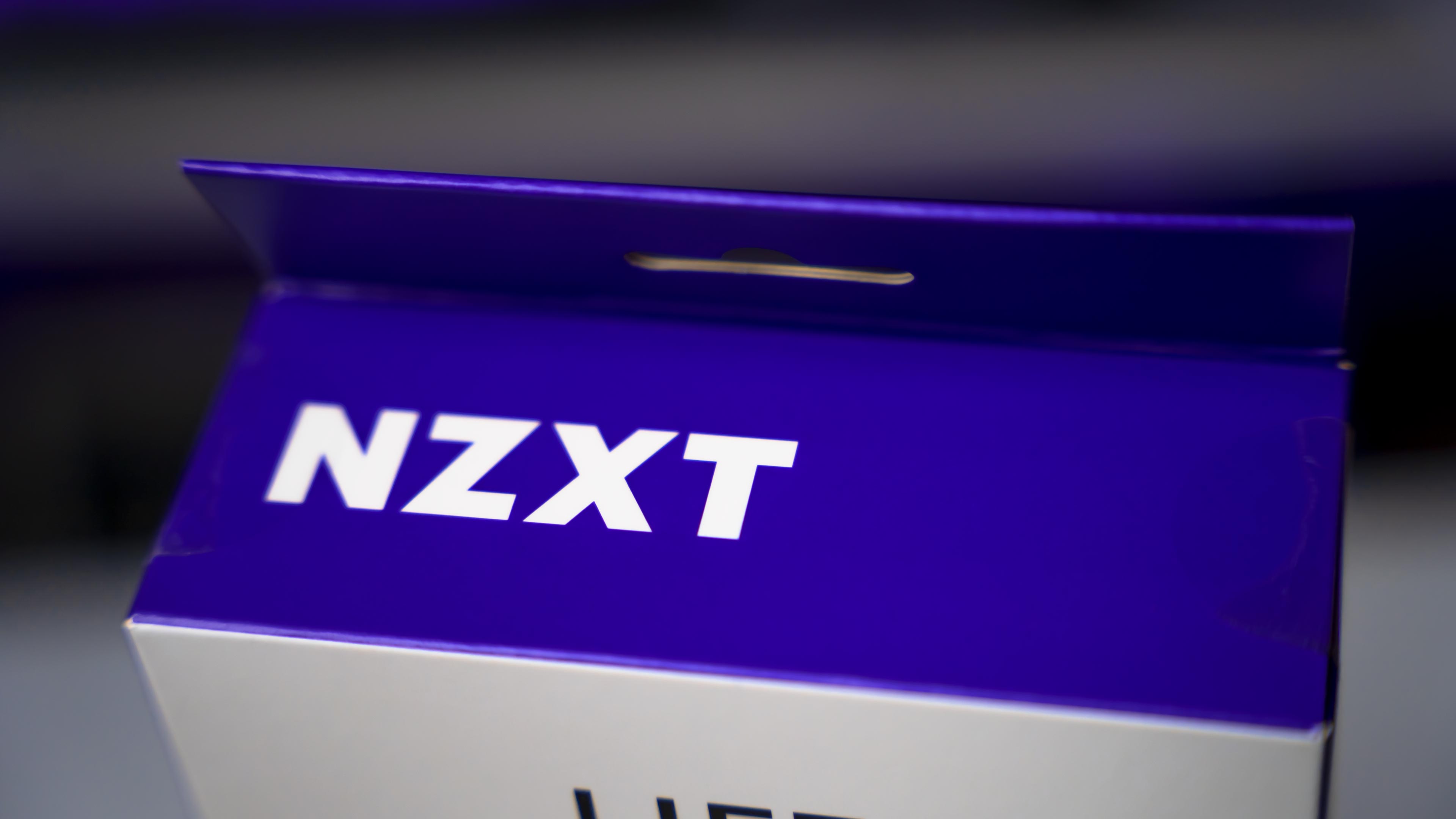NZXT Lift Gaming Mouse Box (7)