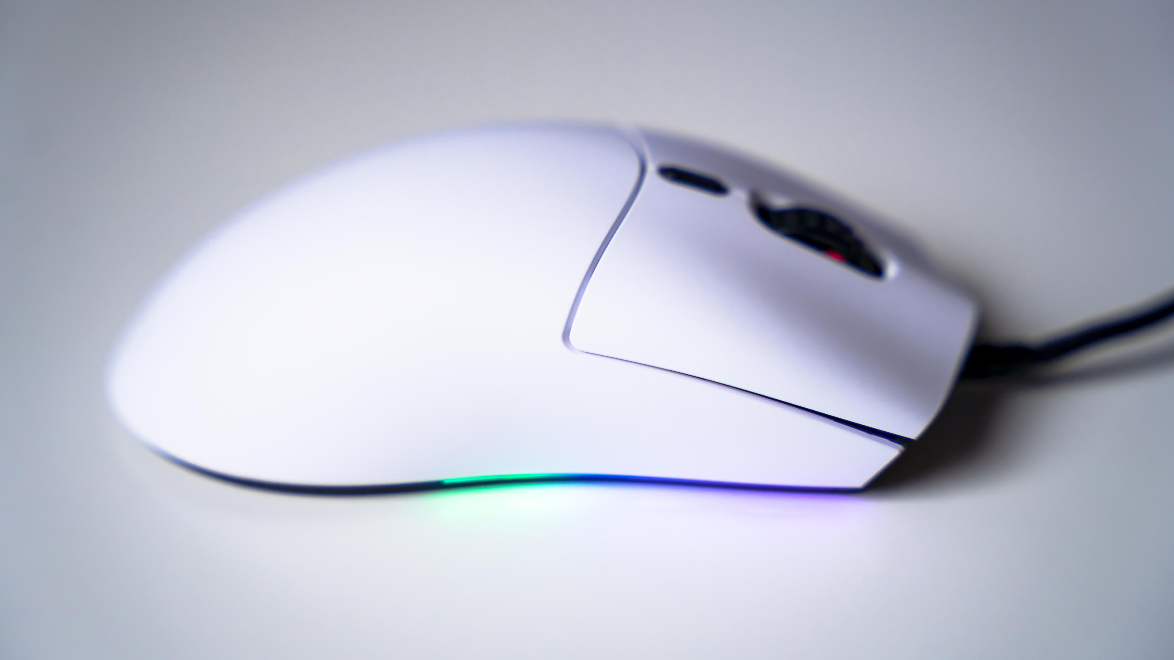 NZXT Lift Gaming Mouse RGB (1)