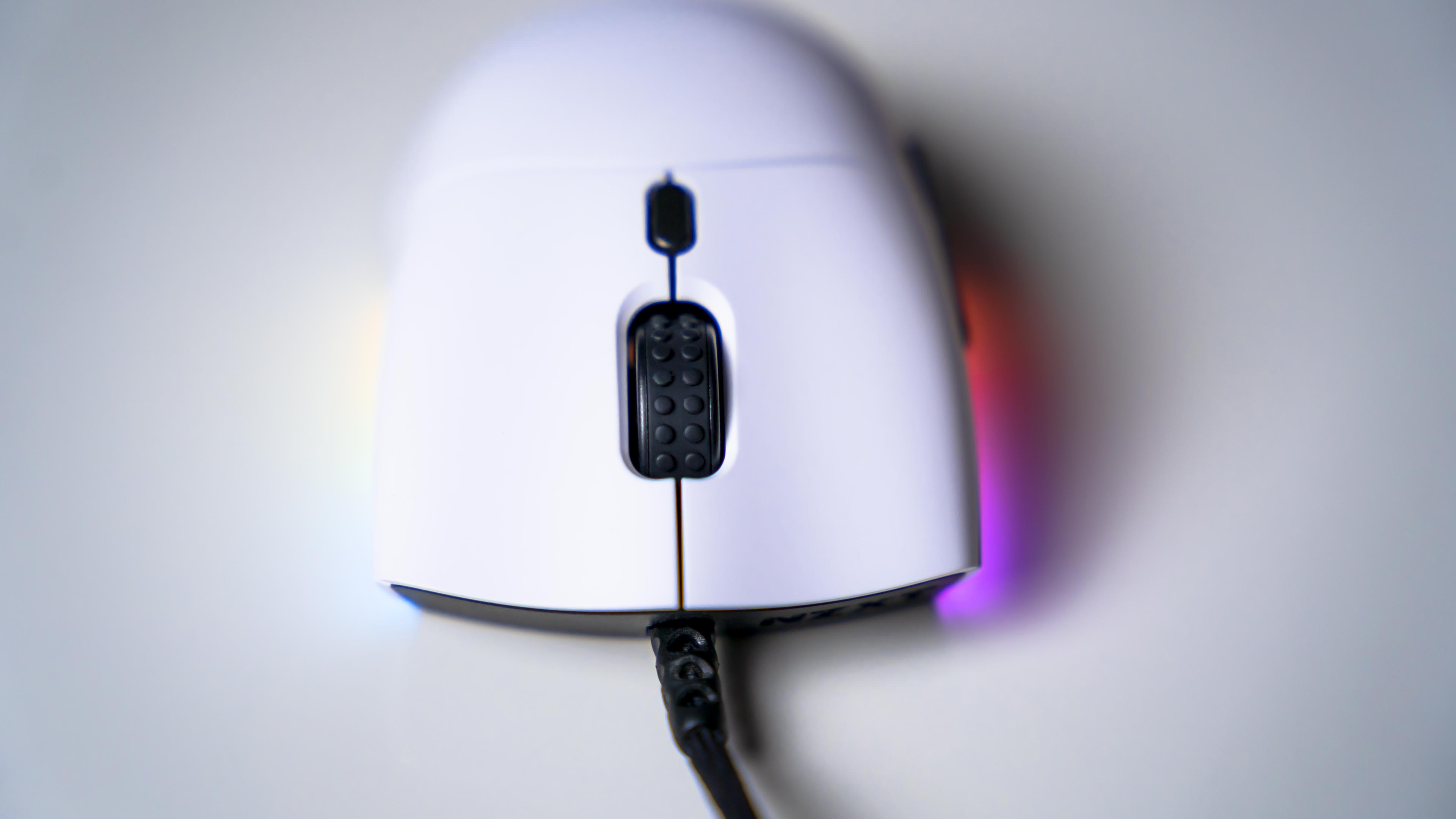 NZXT Lift Gaming Mouse RGB (2)