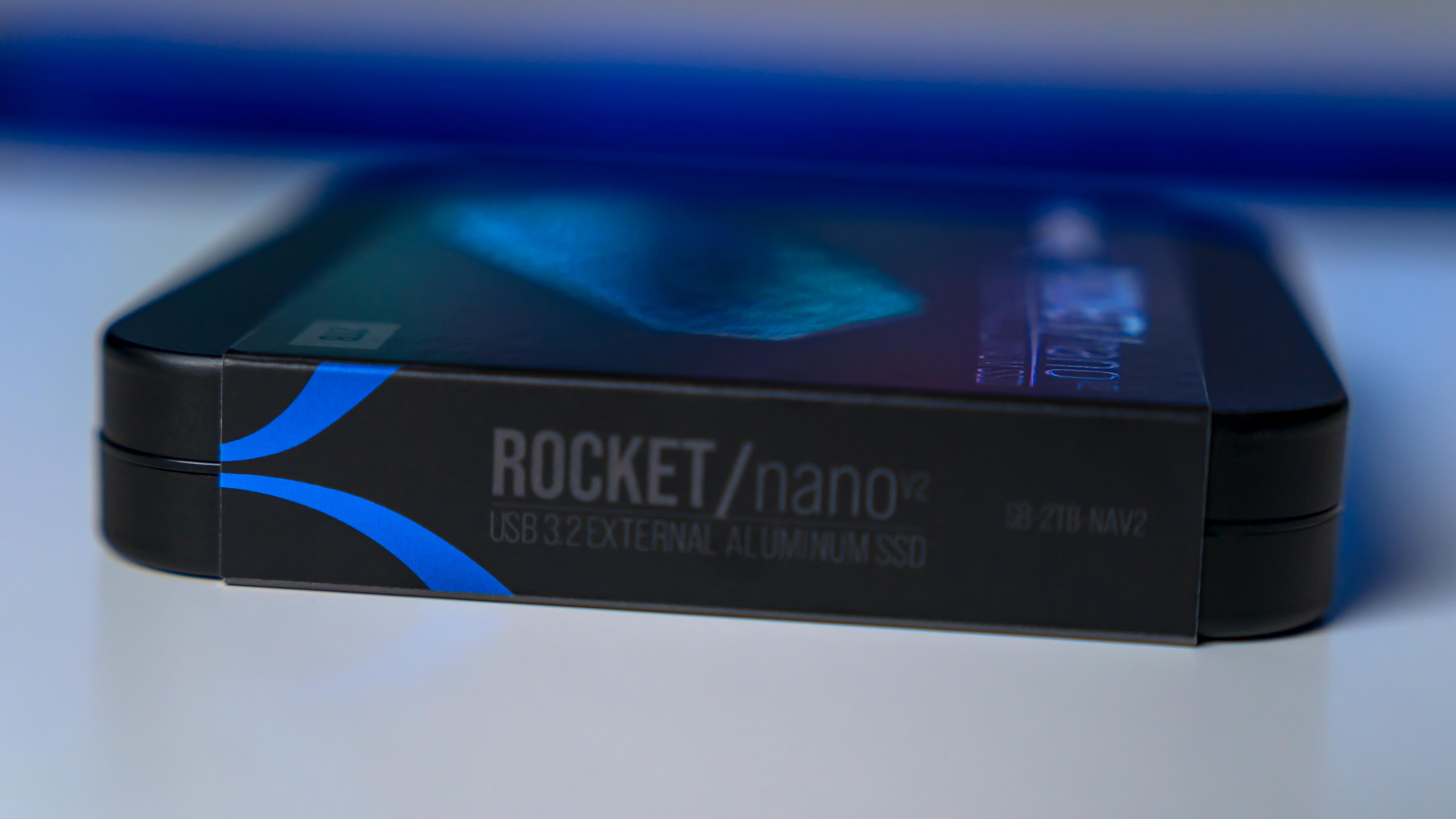 Sabrent Rocket Nano V2 Box (14)
