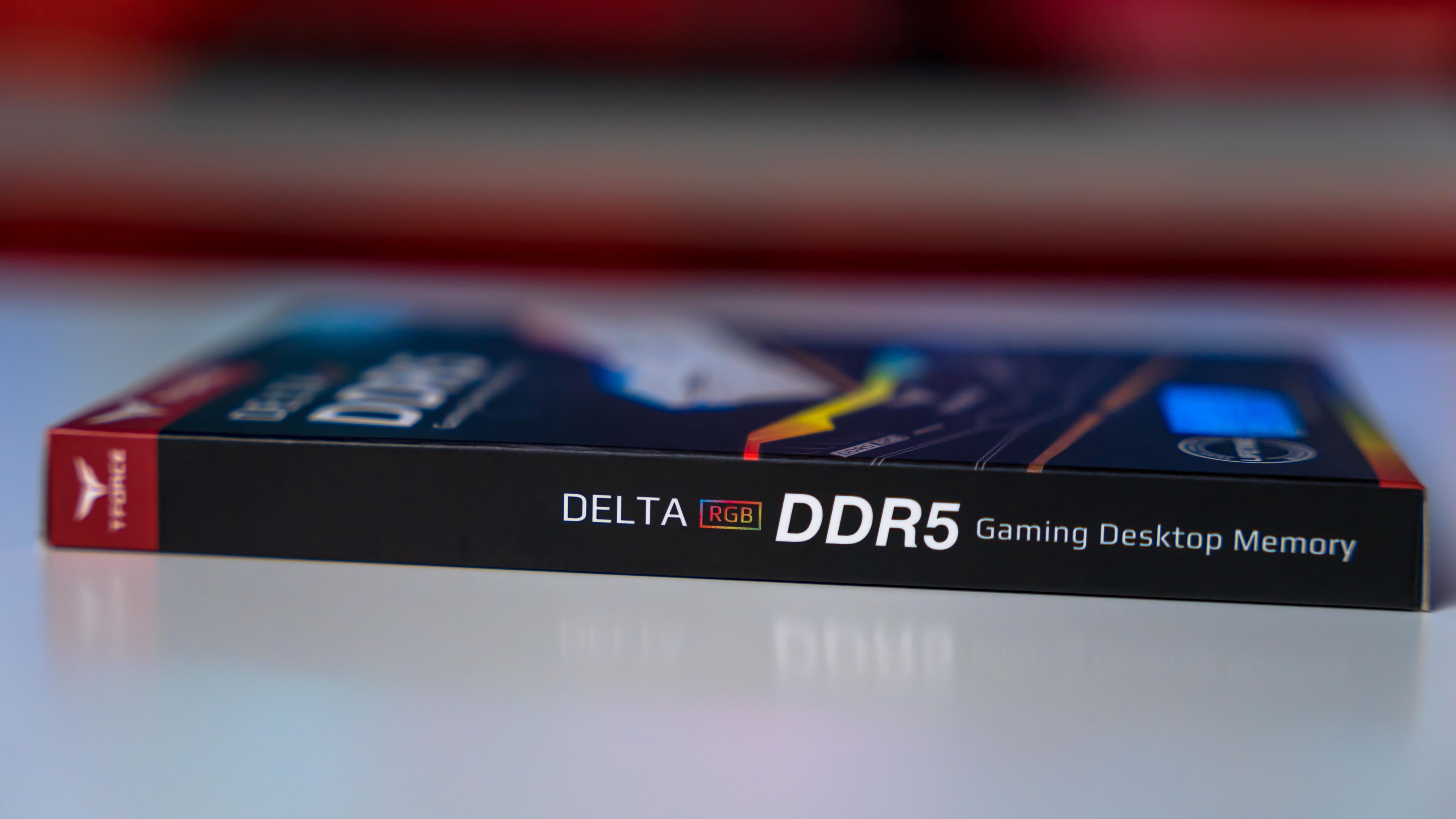 TeamGroup TForce Delta RGB DDR5 6000Mhz Box (4)