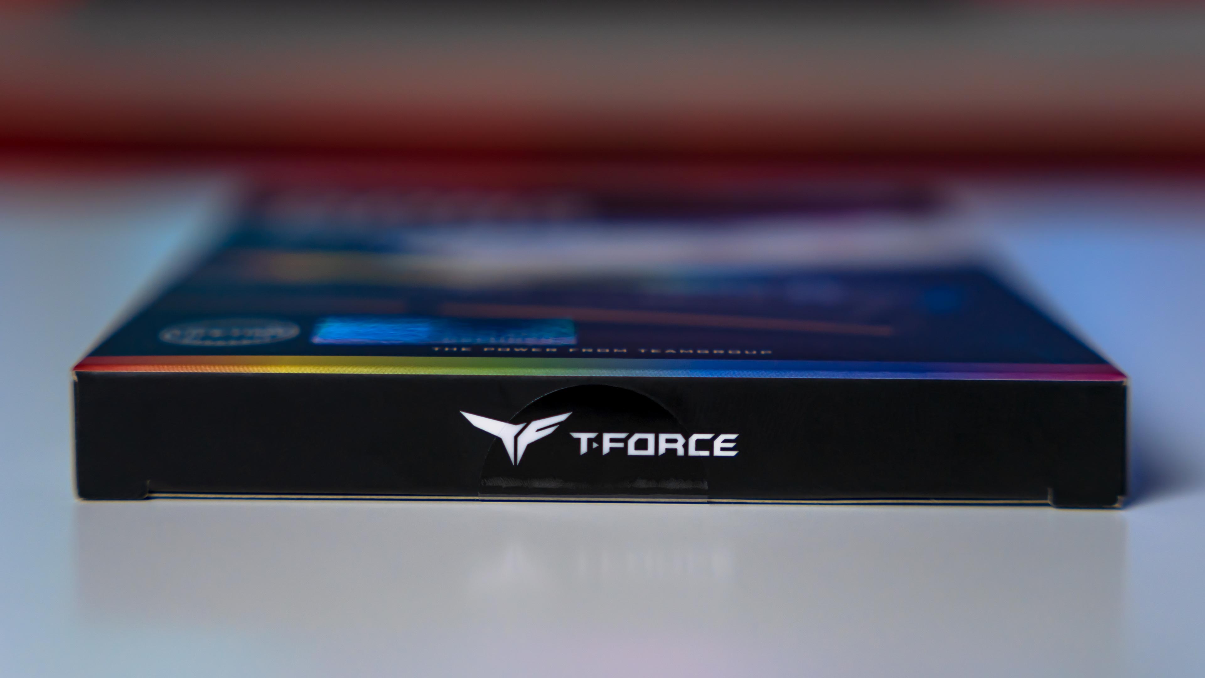 TeamGroup TForce Delta RGB DDR5 6000Mhz Box (5)