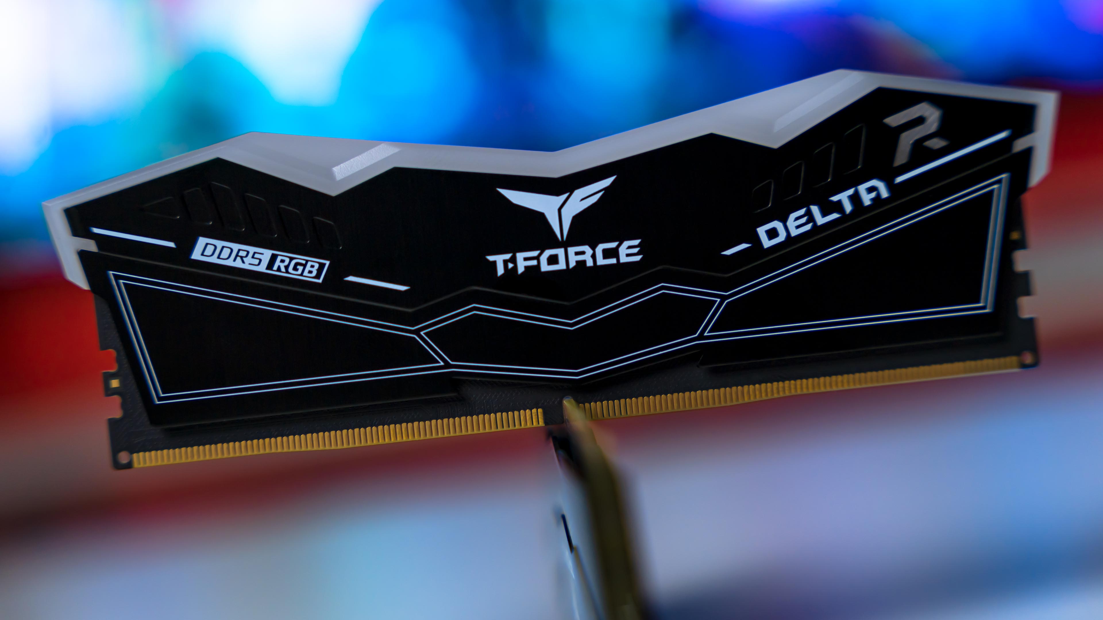 TeamGroup TForce Delta RGB DDR5 6000Mhz Memory (5)
