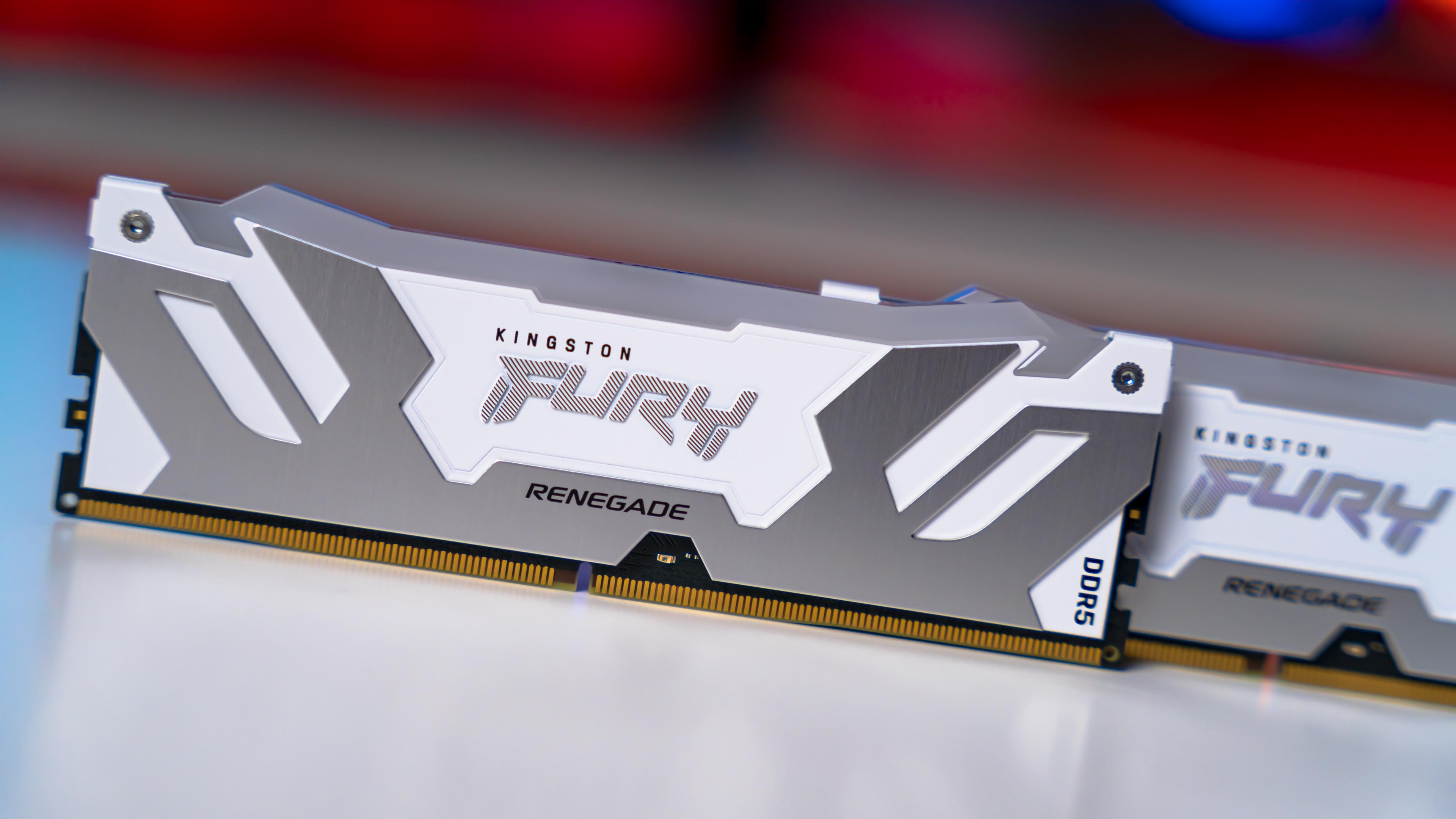 Kingston Fury Renegade White RGB DDR5 7200MHz Memory (7)