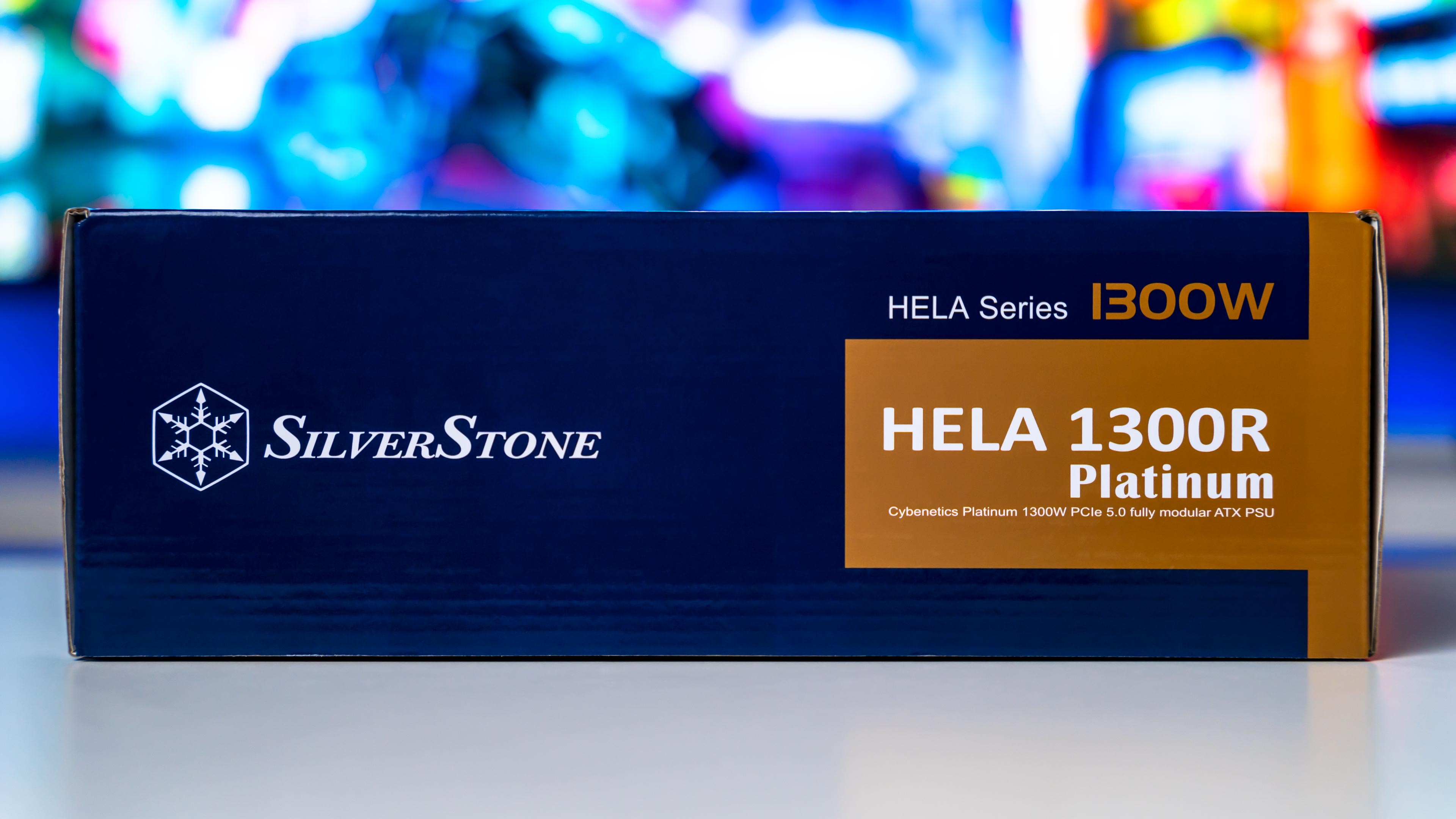 Silverstone HELA 1300R Platinum Box (7)