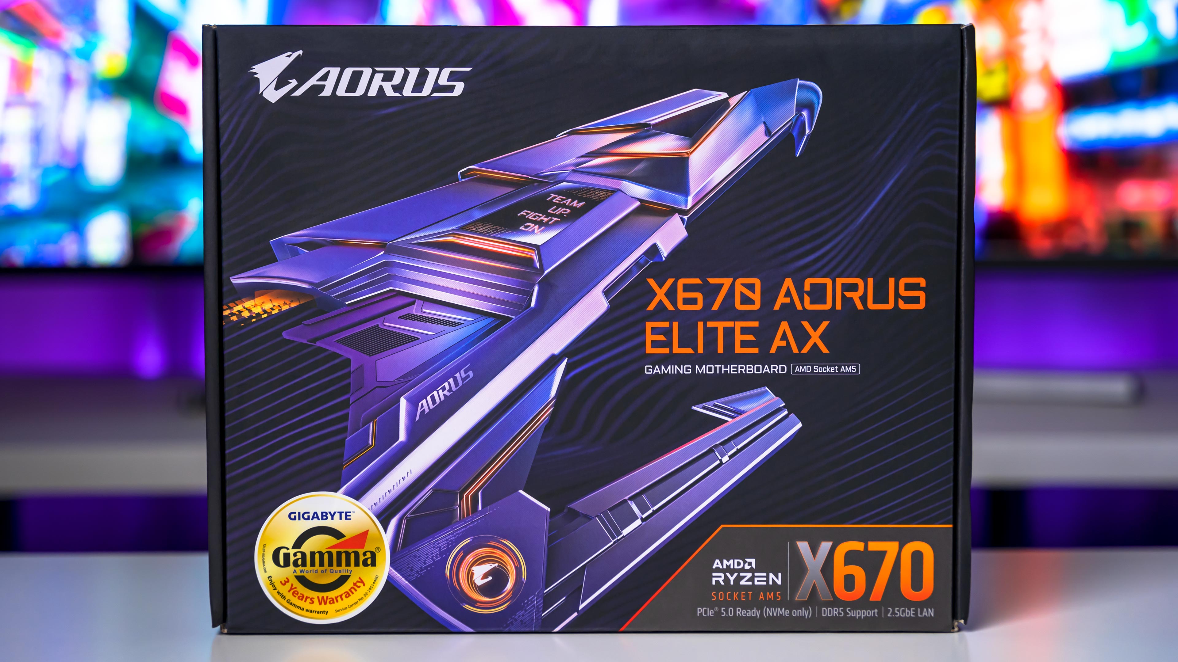 Aorus X670 Elite AX Box (1)