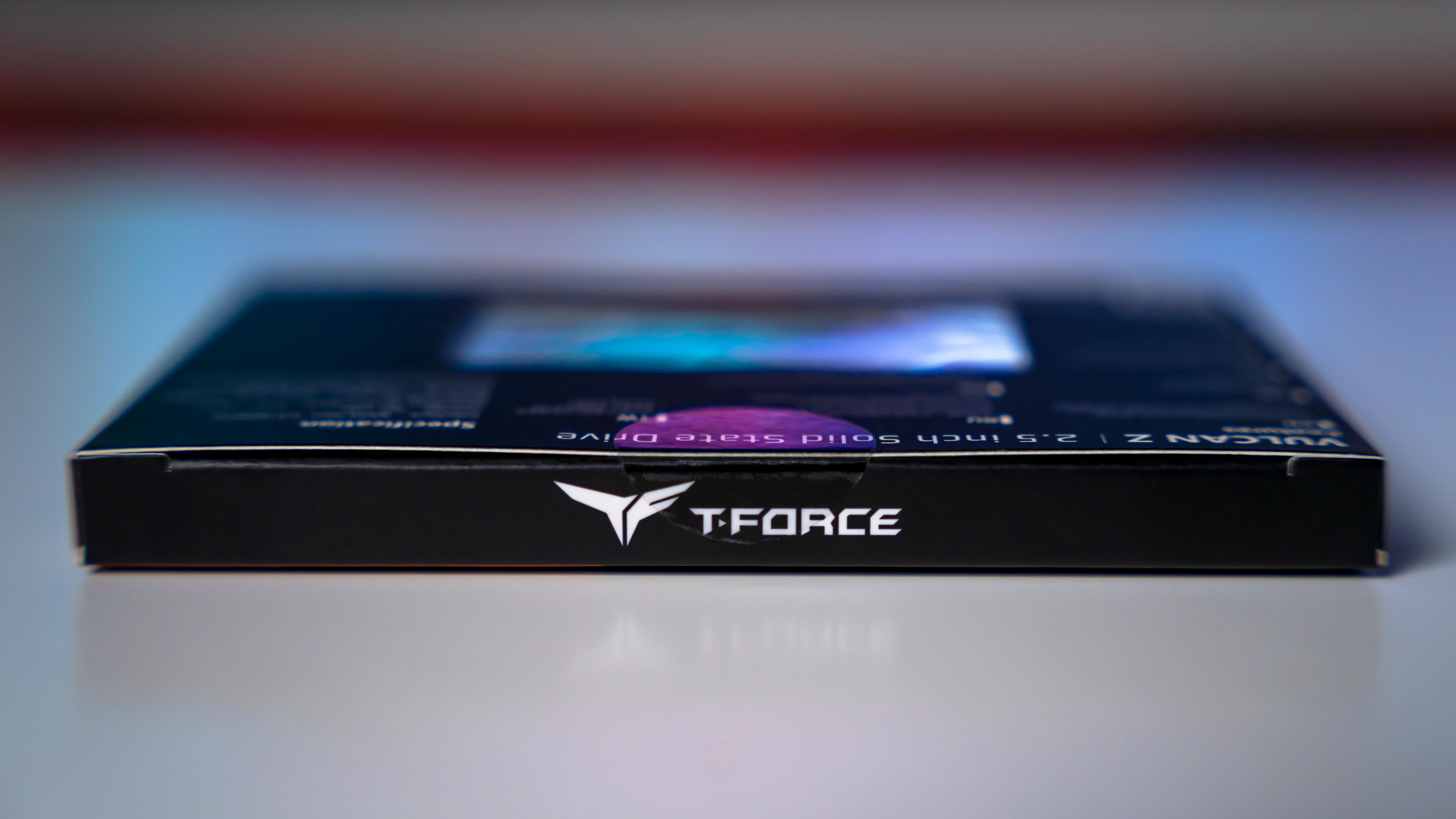 TeamGroup T-Force Vulcan Z SSD 1TB Box (3)