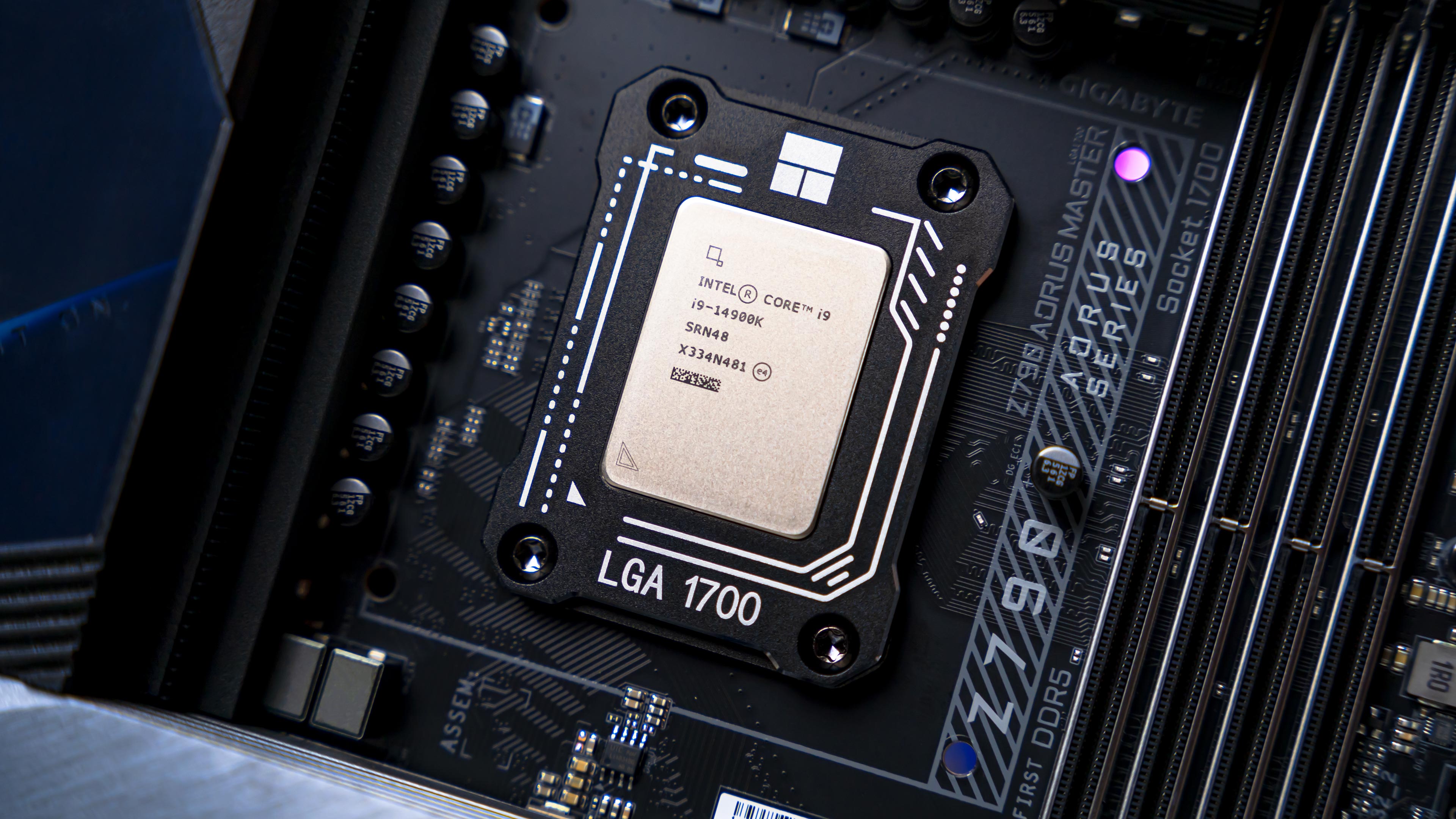 Intel Core i9 14900K Installation (2)