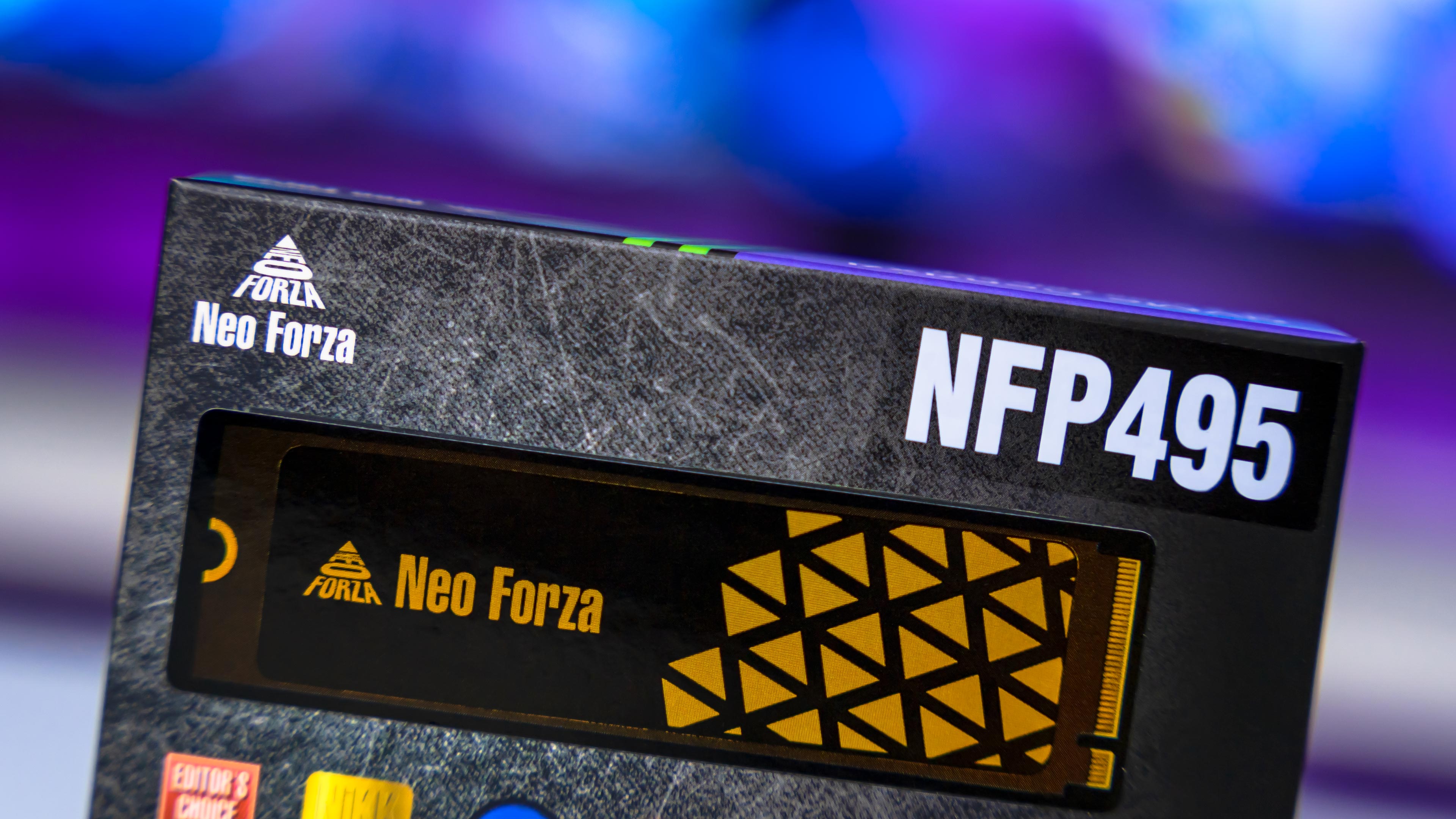 Neo Forza NFP495 4TB Box (2)