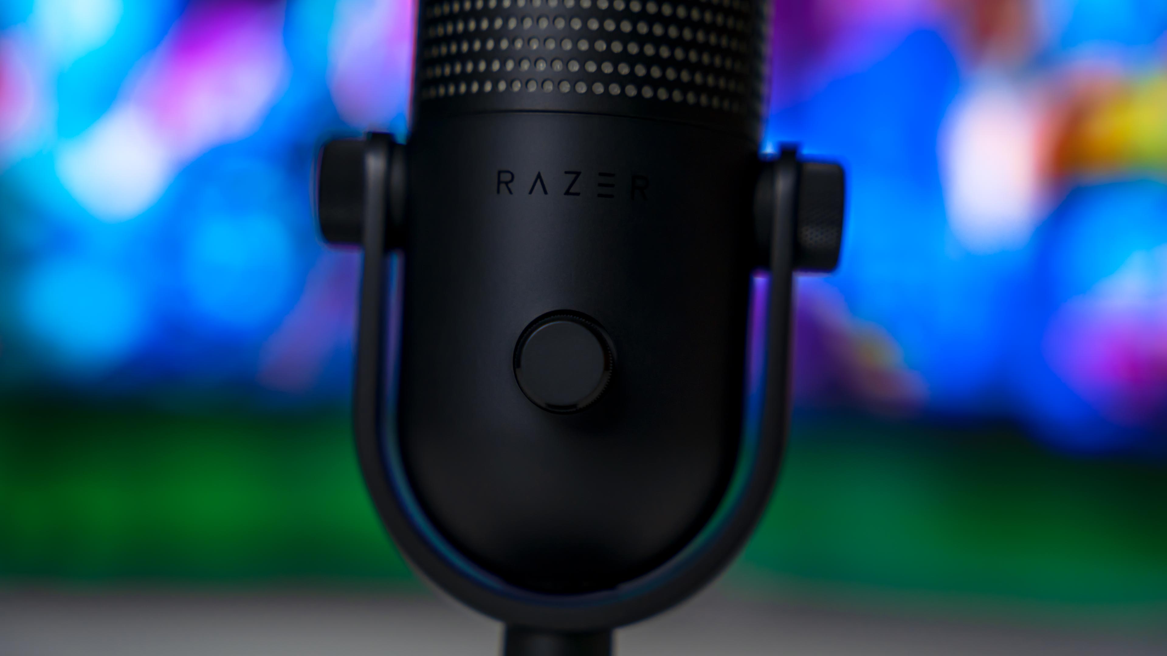 Razer Seiren V3 Chroma Microphone (3)