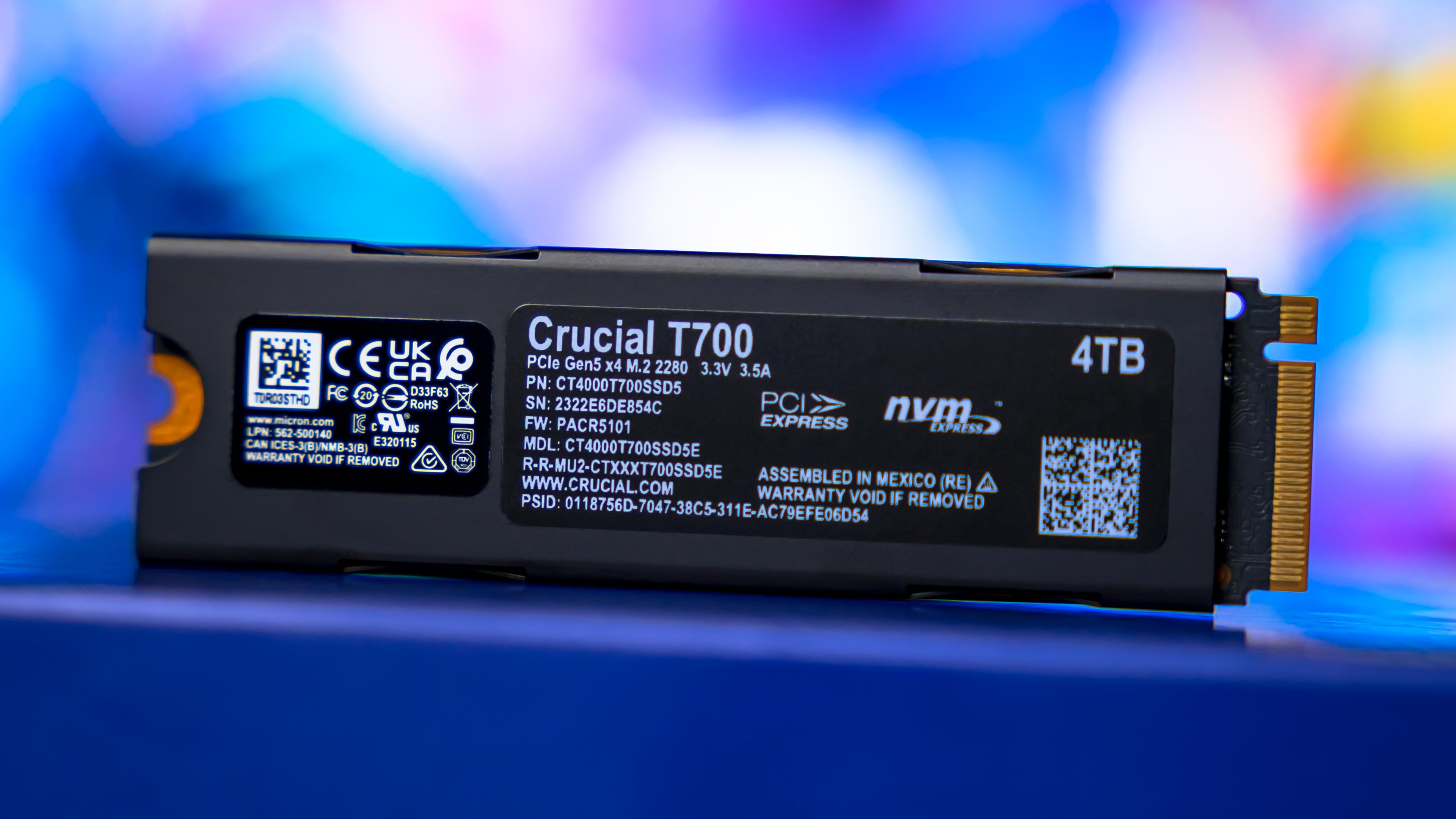 Crucial T700 4TB Heatsink SSD (6)
