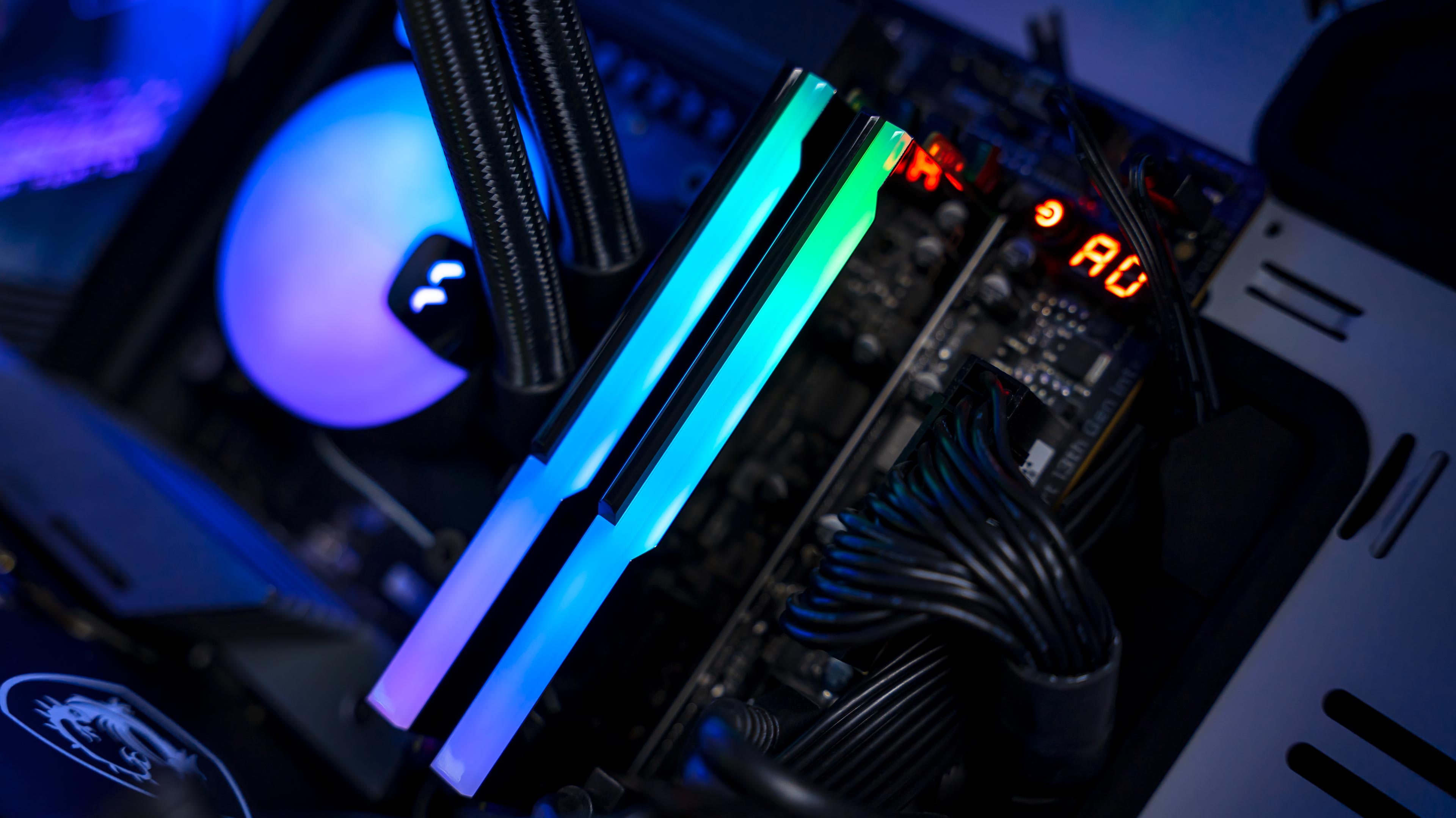 Asgard Bargi RGB DDR5 32GB 7200Mhz RGB Lights (1)