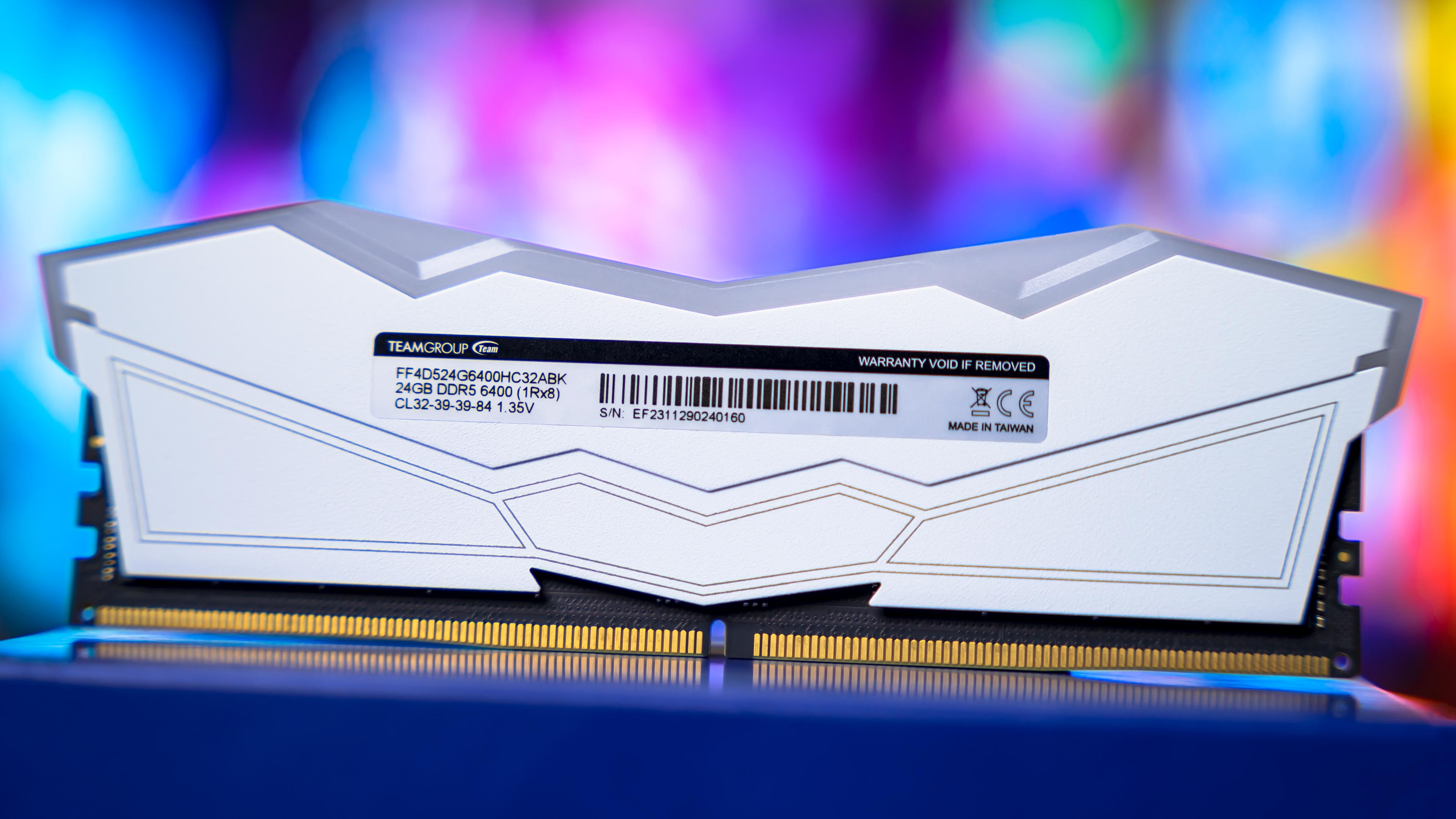 TeamGroup Delta RGB DDR5 6400Mhz Memory (2)