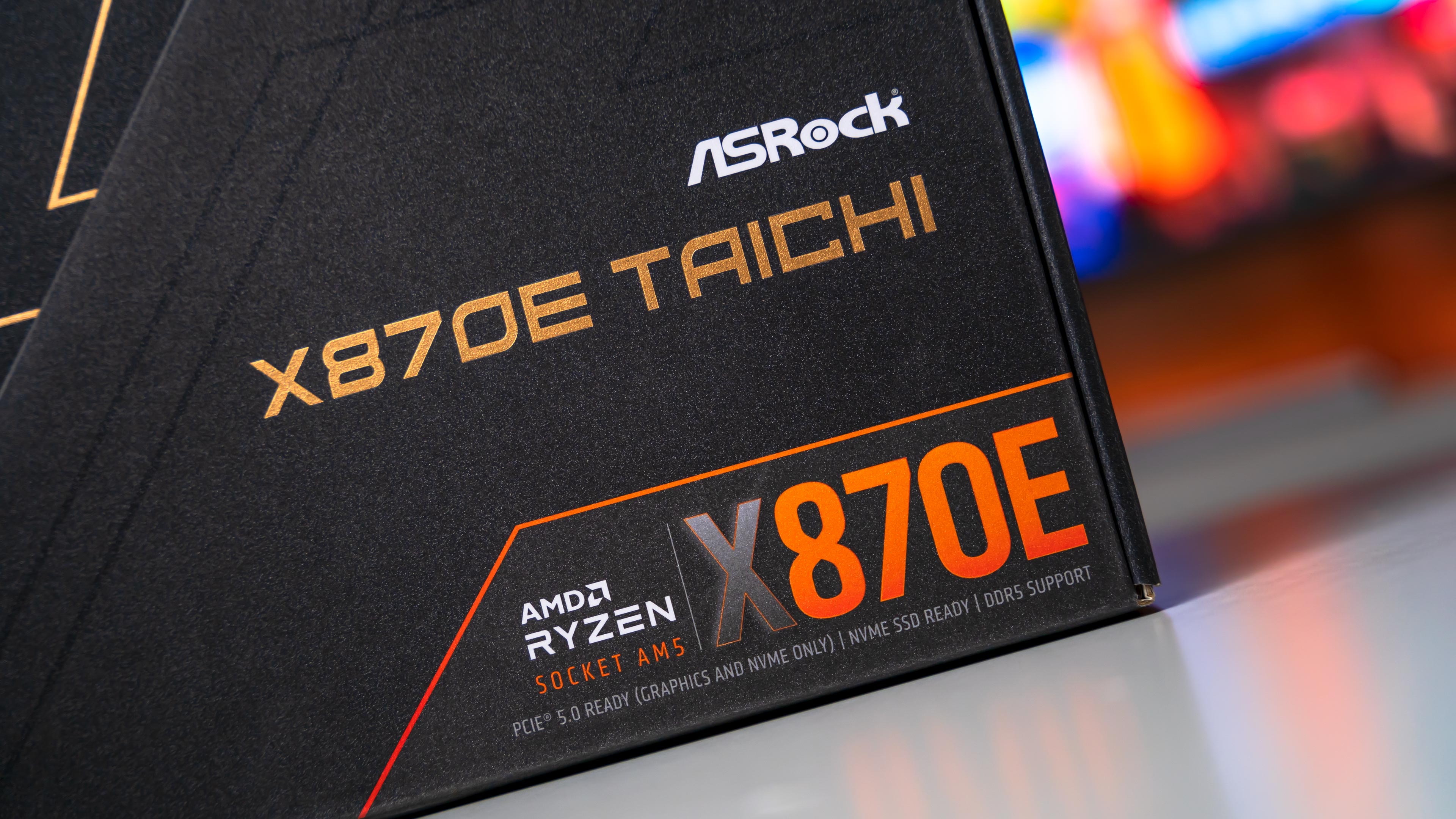 ASRock X870E Taichi Box (2)