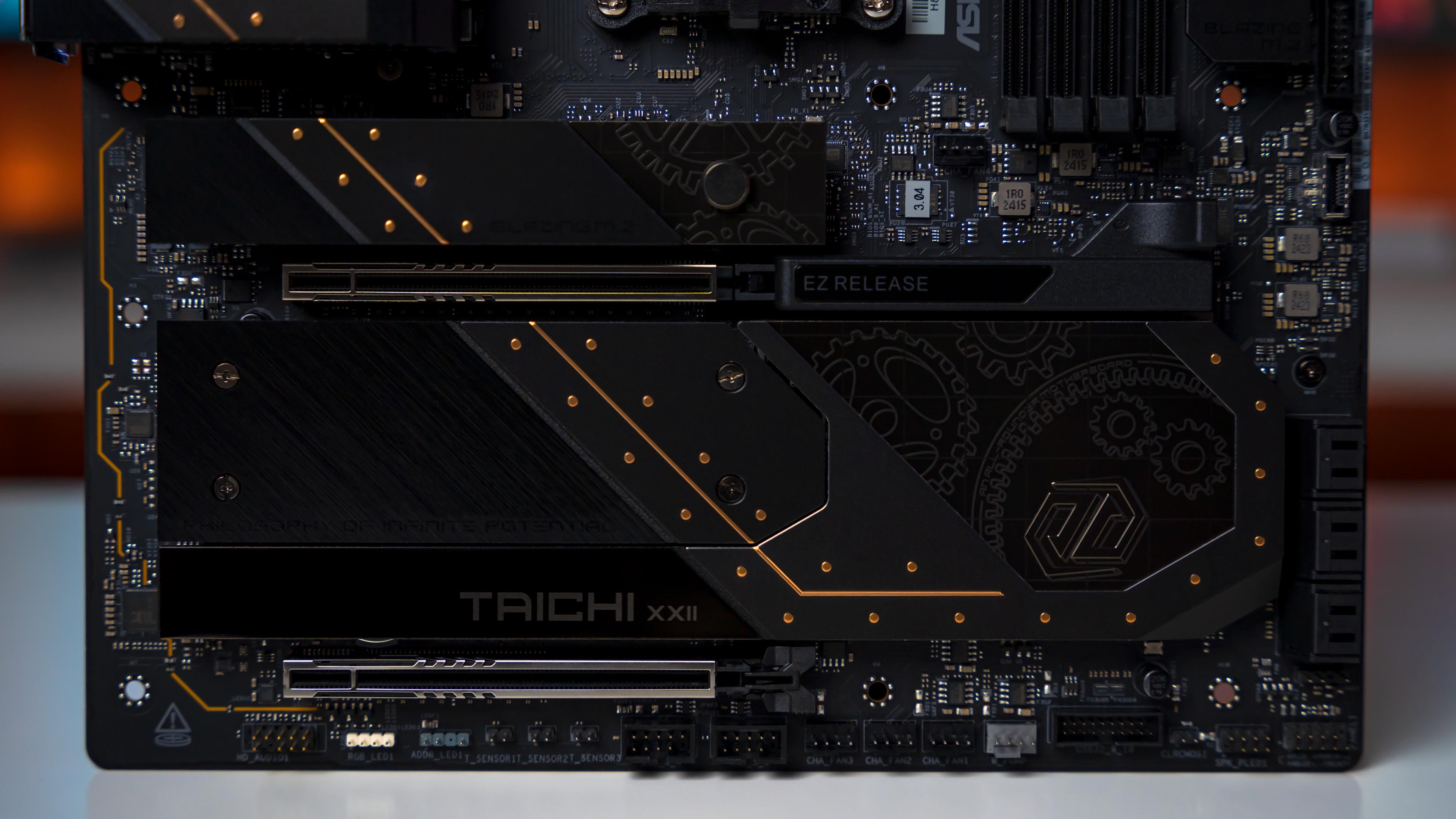 ASRock X870E Taichi Mothertboard (12)