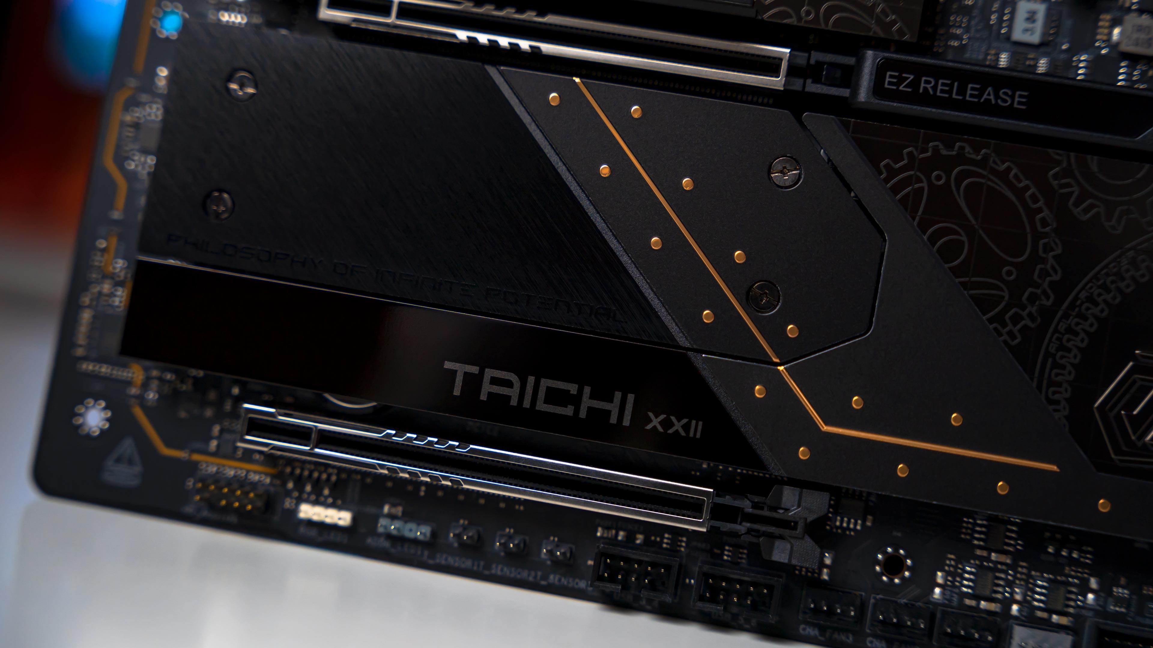 ASRock X870E Taichi Mothertboard (17)