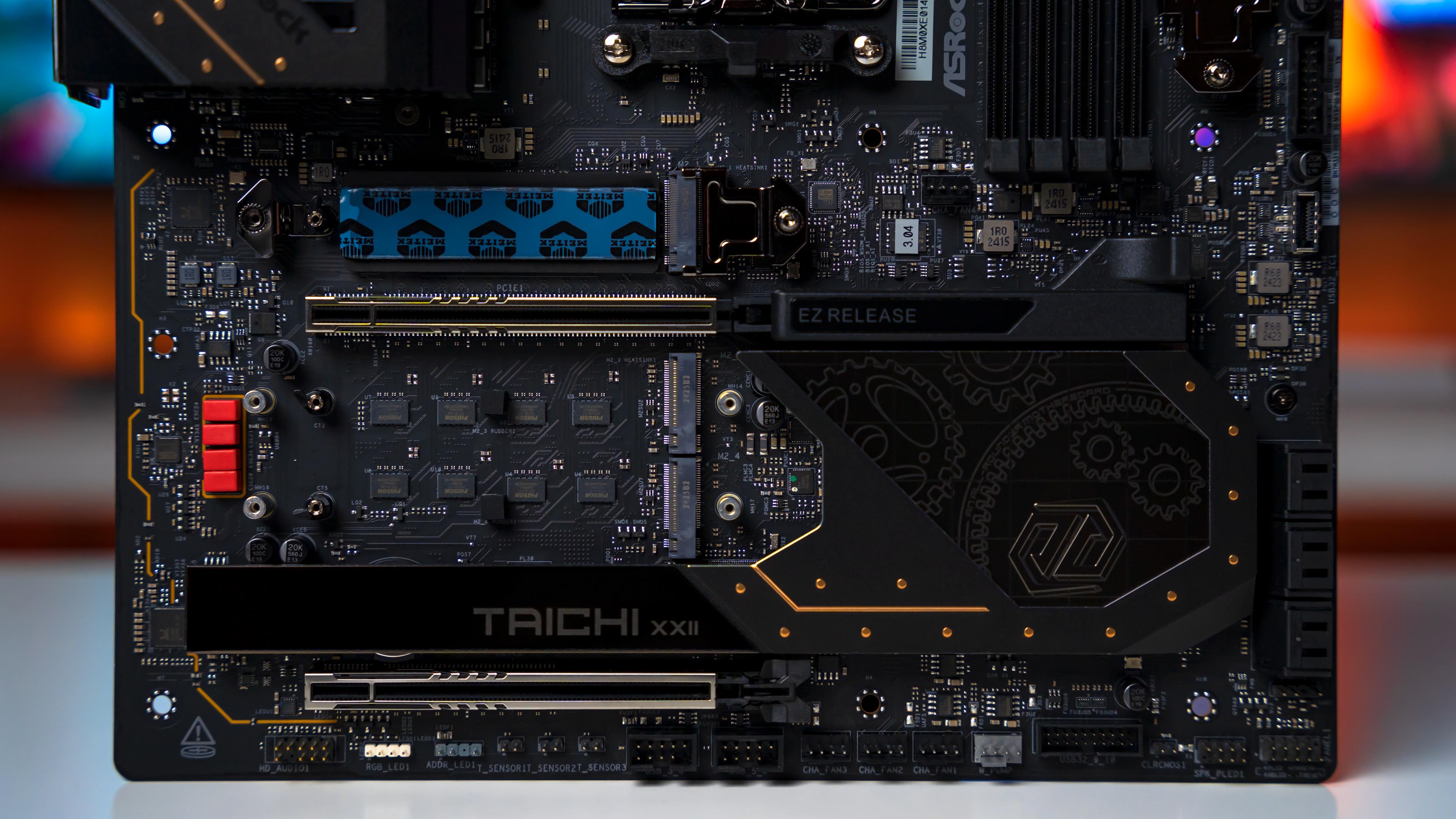 ASRock X870E Taichi Mothertboard (30)