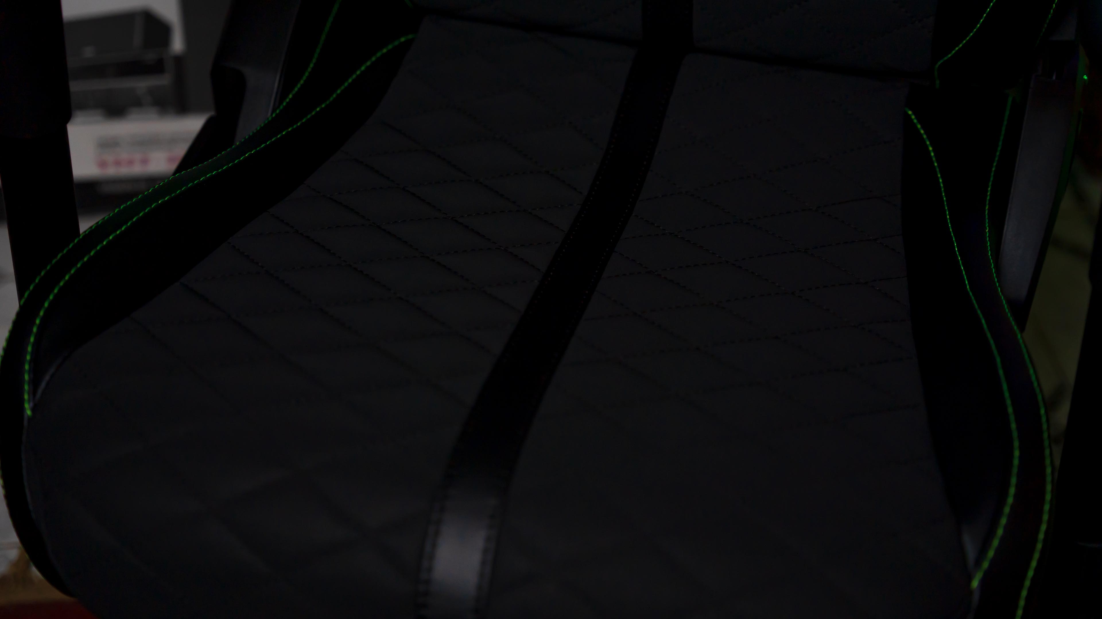 Razer Enki X Chair Back and Bottom (3)