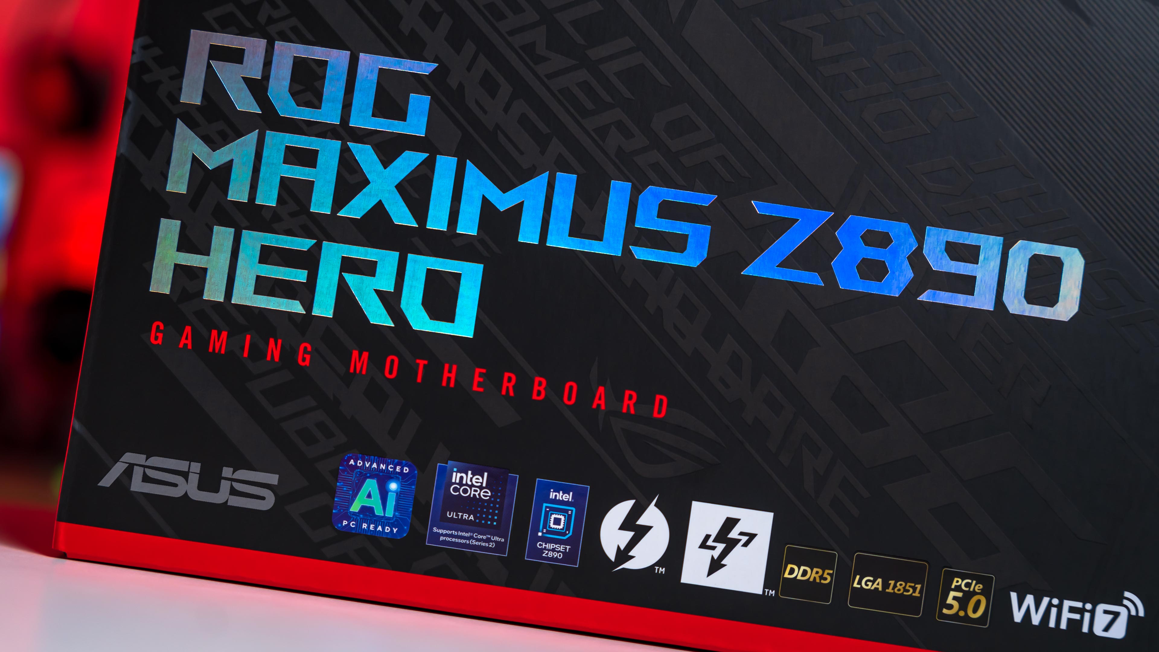 ASUS ROG Maximus Z890 Hero Box (2)